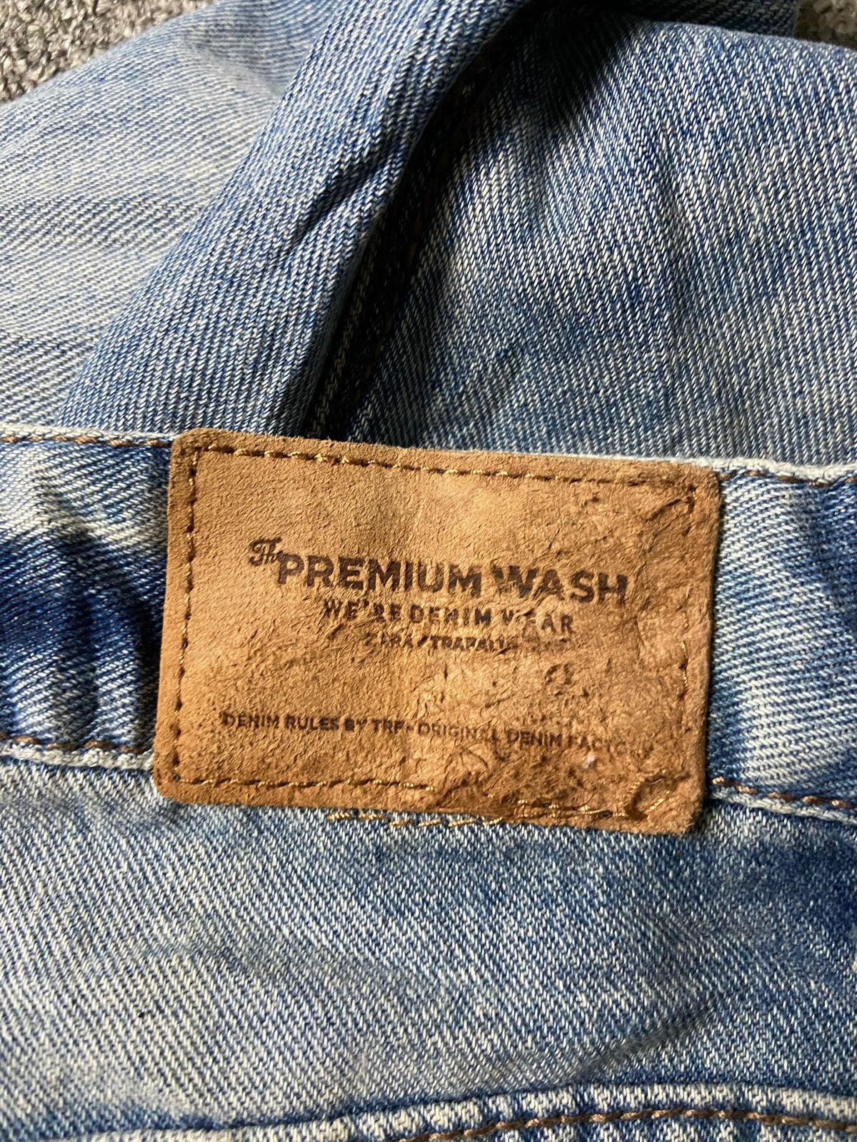 Zara Trafaluc Zara Premium Wash Ripped Denim Jeans (158) Size US 31 - 8 Thumbnail