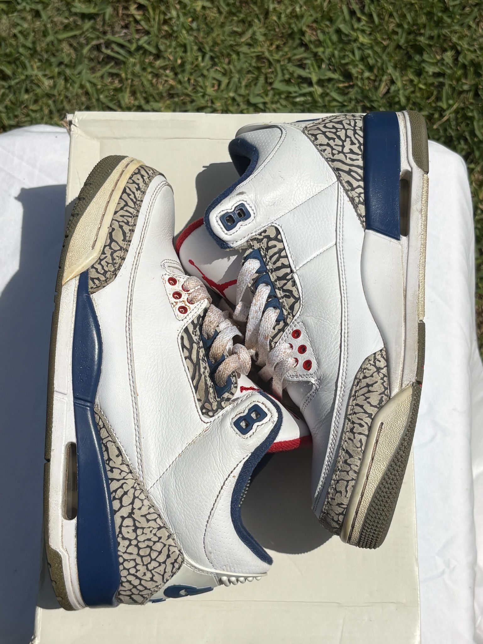 Jordan Brand Jordan 3 True Blue Size 8.5 Size US 8.5 / EU 41-42 - 2 Thumbnail