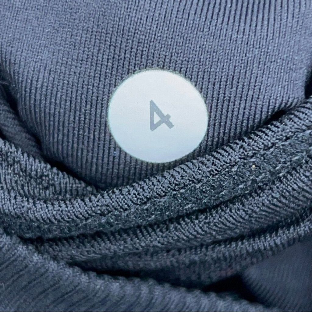 Lululemon 🦄 Lululemon Run Stay On Course Pullover Size S / US 4 / IT 40 - 8 Thumbnail