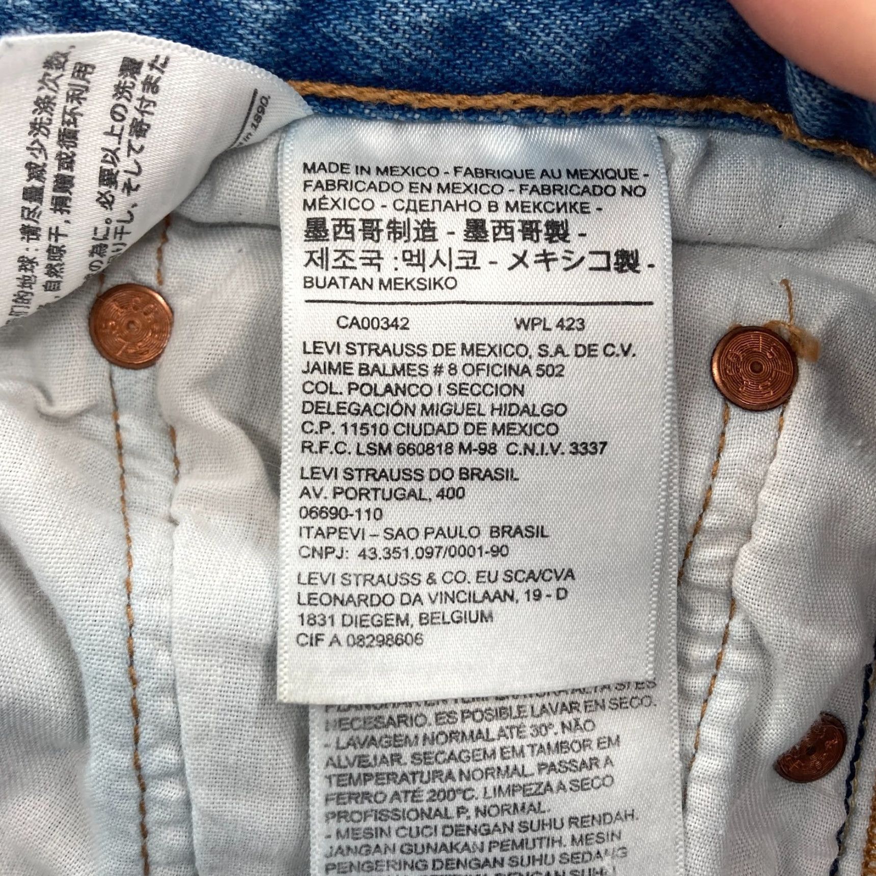 Levi's Levi's 501 Skinny Jeans Women's 26x28 Blue Denim Distressed Button Fly Big E Y2K Jeans Women Slim 90s Grunge USA 501 Series Size 26" / US 2 / IT 38 - 6 Thumbnail