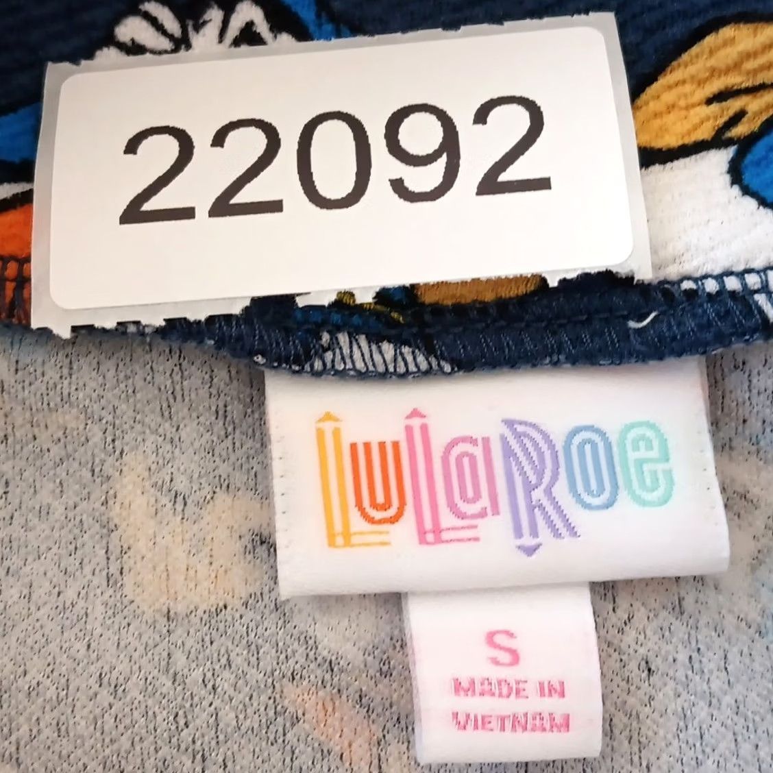 Vintage LuLaRoe Skirt S Women Blue Geometric Knee Length Pull On Polyester Spandex Knit Casual Stretch Size 28" / US 6 / IT 42 - 7 Thumbnail