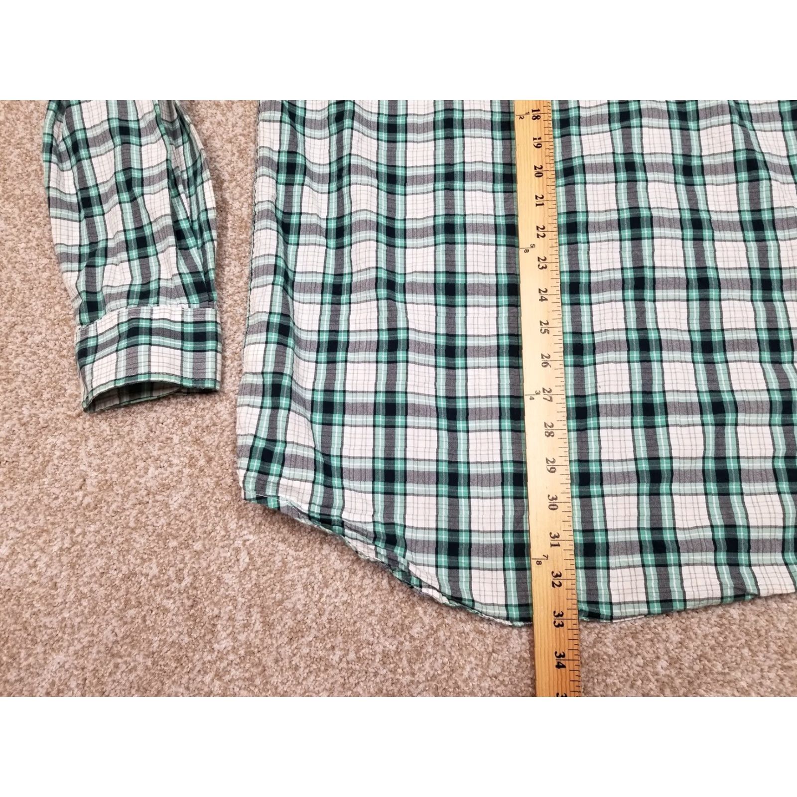 Old Navy VINTAGE Old Navy The Classic Shirt Mens XL Green Plaid Long Sleeve Button-Down Size US XL / EU 56 / 4 - 7 Thumbnail