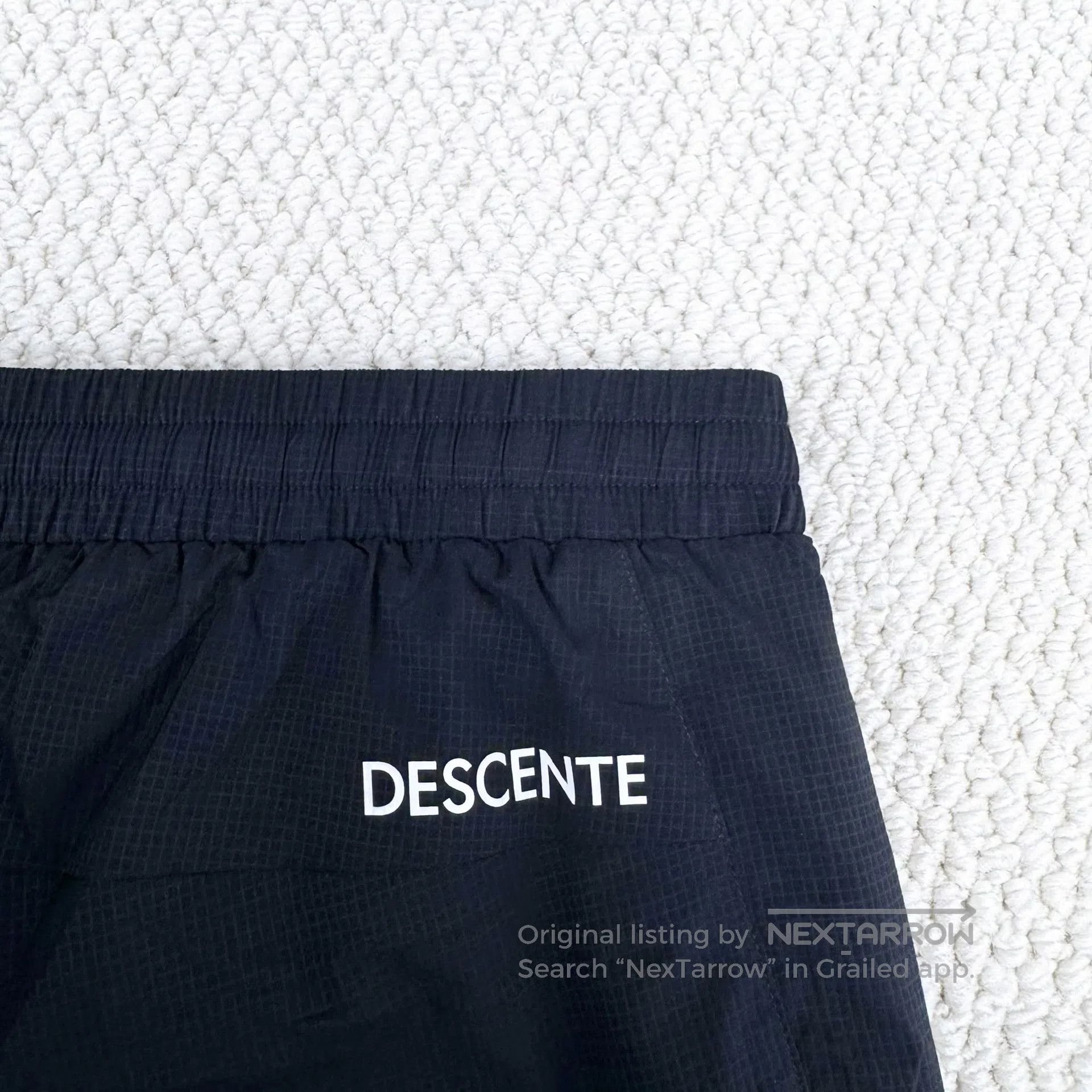 Descente Descente size XL Black Camouflage Logo Lettering Casual Sp Size US 27 - 4 Thumbnail
