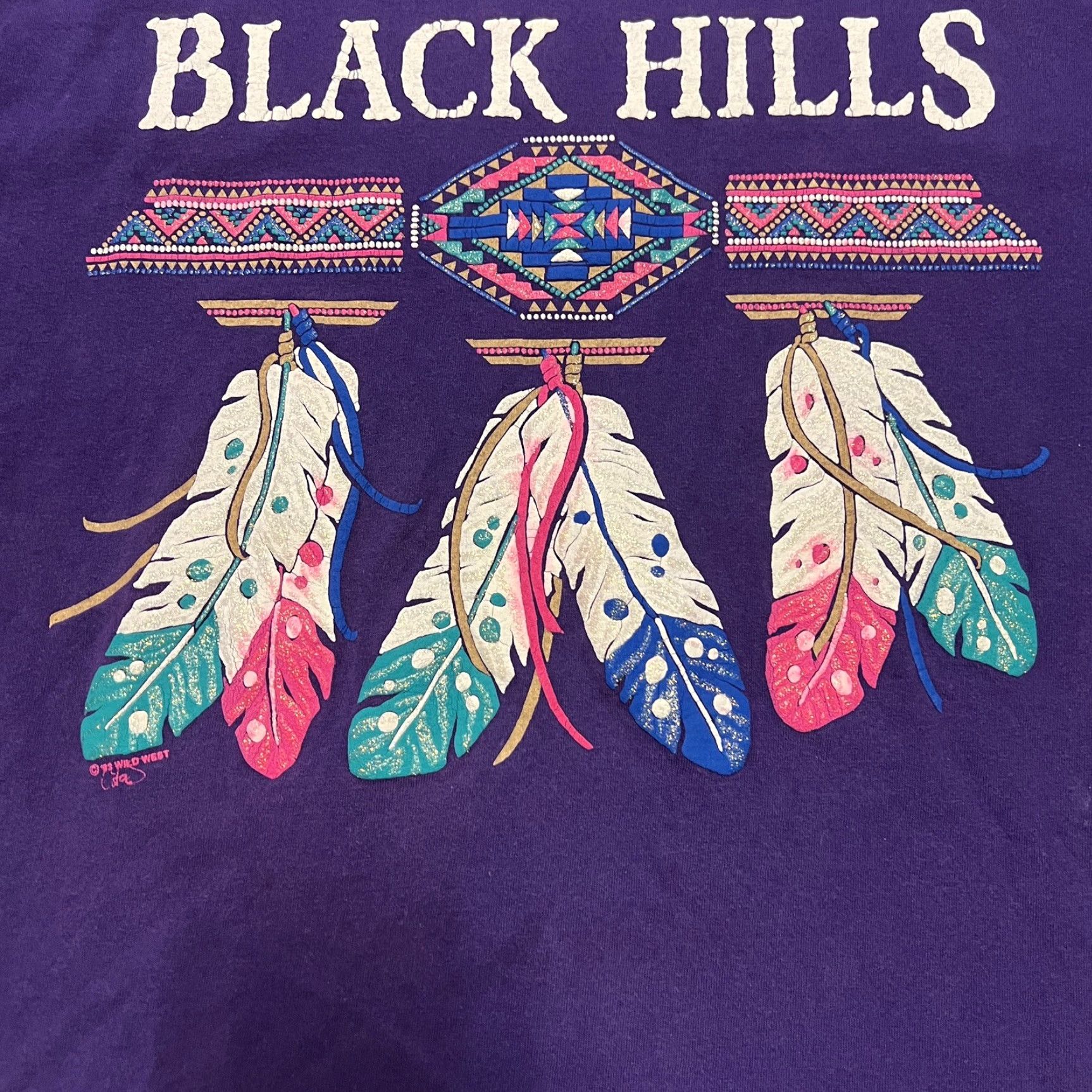 Vintage VINTAGE Black Hills Purple 90s Graphic T-Shirt Mens L Crew Neck Short Sleeve Cotton Shirts Size US L / EU 52-54 / 3 - 6 Thumbnail
