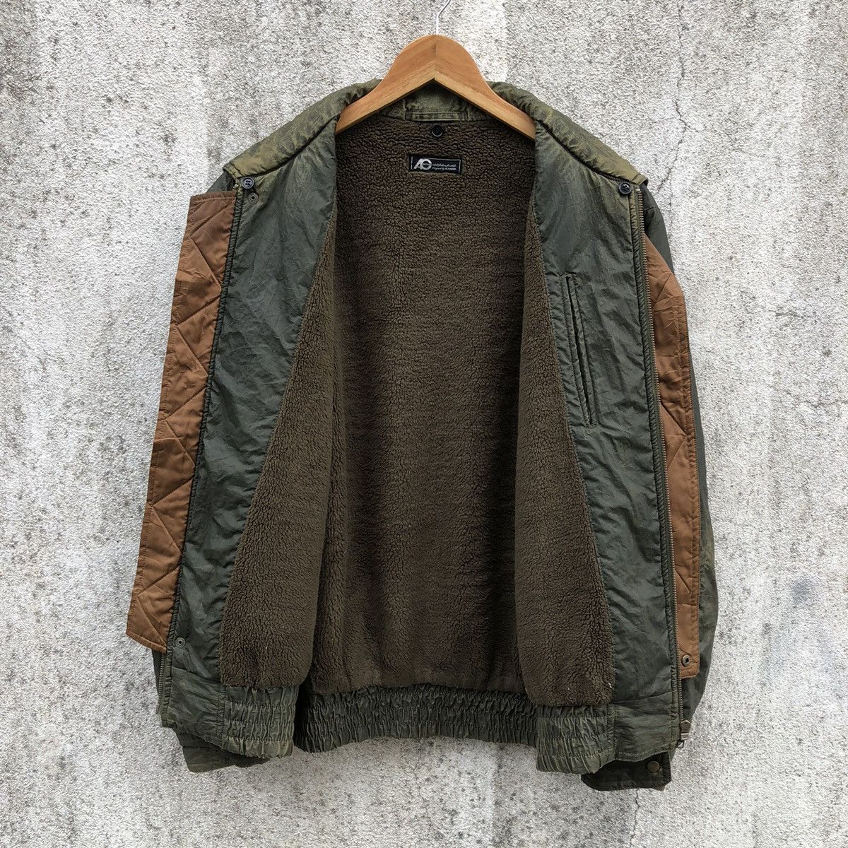 Vintage Vintage 90s Aceman Sun Faded Bomber Jacket Size US L / EU 52-54 / 3 - 10 Thumbnail