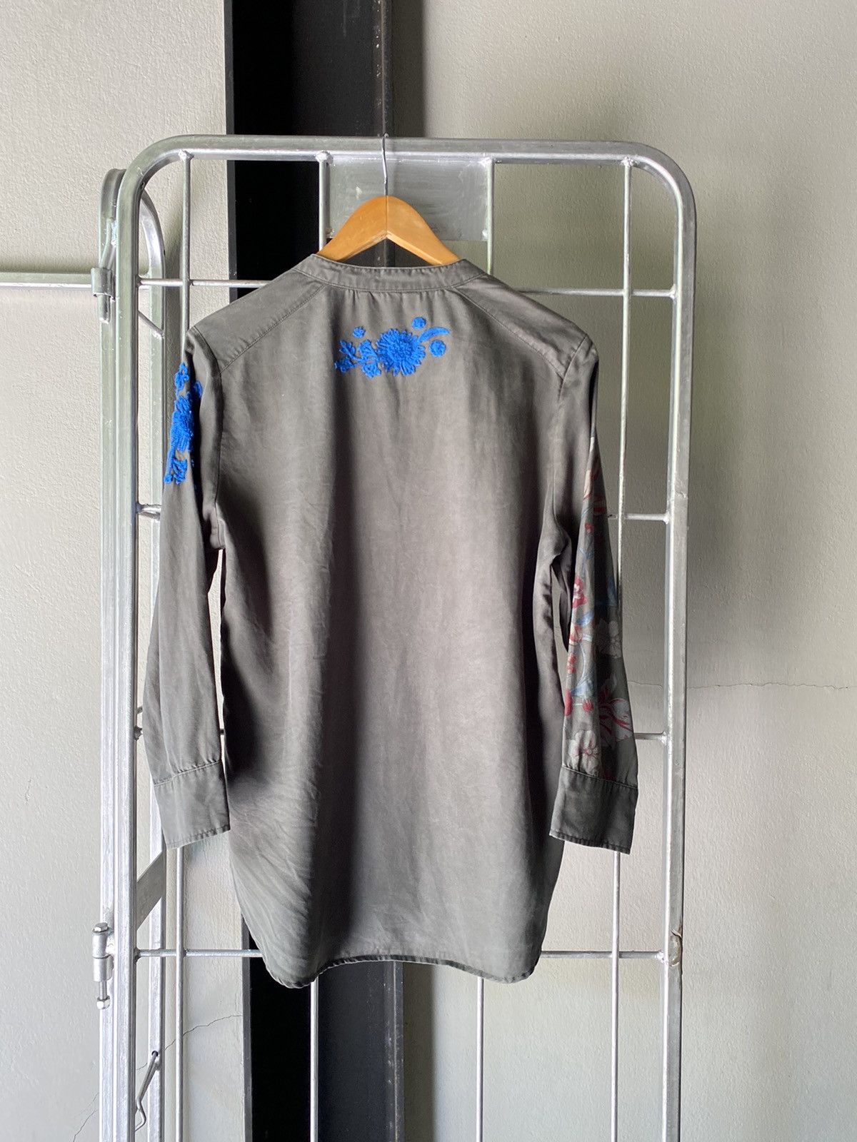 Desigual Desigual Gray Floral Embroidered shirt Size XS / US 0-2 / IT 36-38 - 19 Thumbnail
