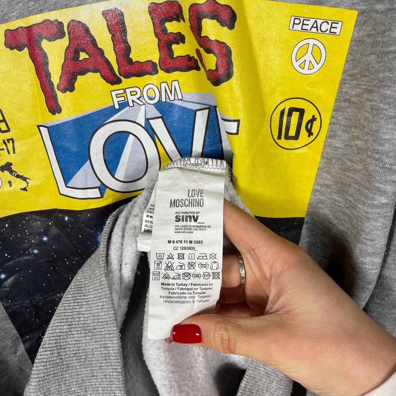 Moschino Moschino Tales from Love sweatshirt Size US L / EU 52-54 / 3 - 6 Thumbnail