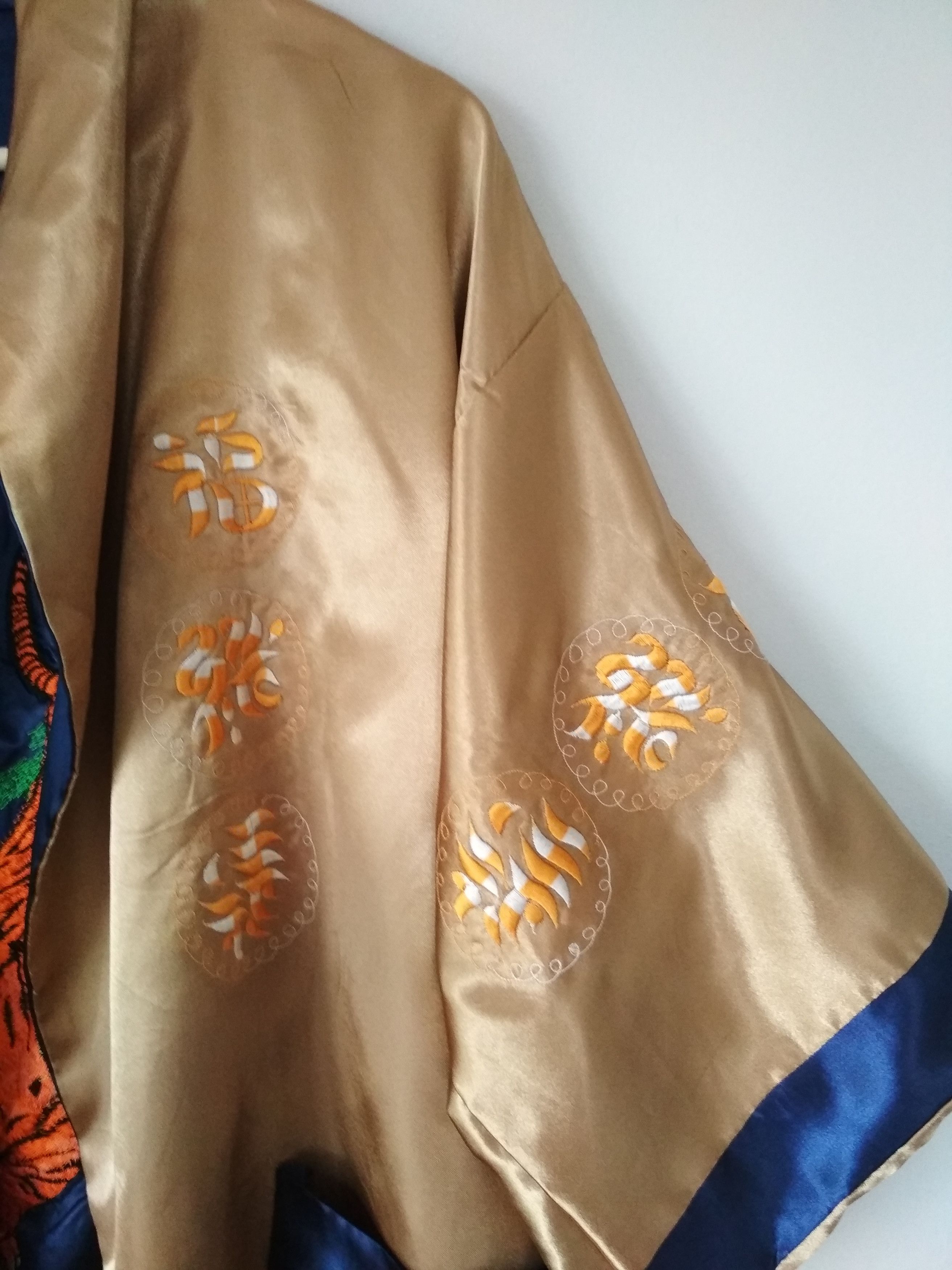Japanese Brand Zhi Cheng double-sided kimono embroidered tiger dragon Size US XXL / EU 58 / 5 - 10 Thumbnail