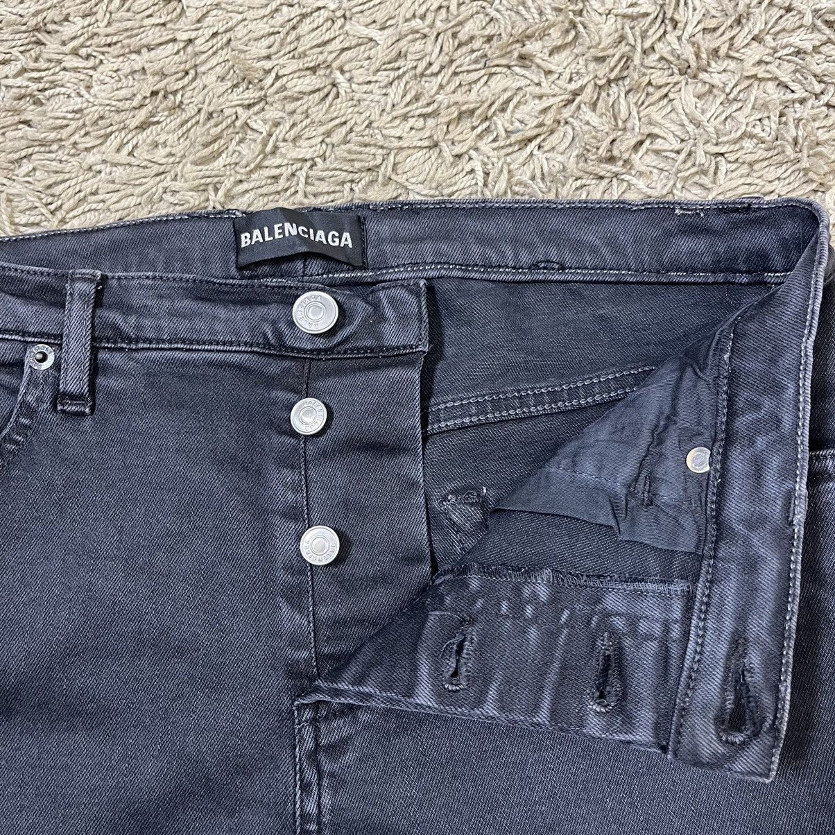 Balenciaga Balenciaga Distressed Stretchable Skinny Jeans Size US 29 - 11 Thumbnail