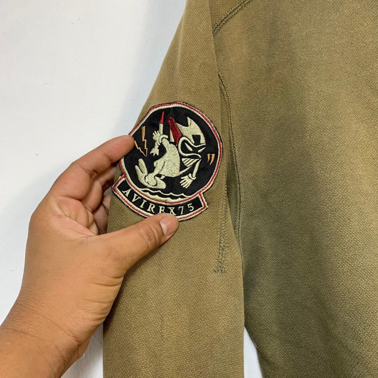 Avirex Avirex US Navy 'Black Aces' Military Green Hoodie Sunfaded Size US L / EU 52-54 / 3 - 10 Thumbnail