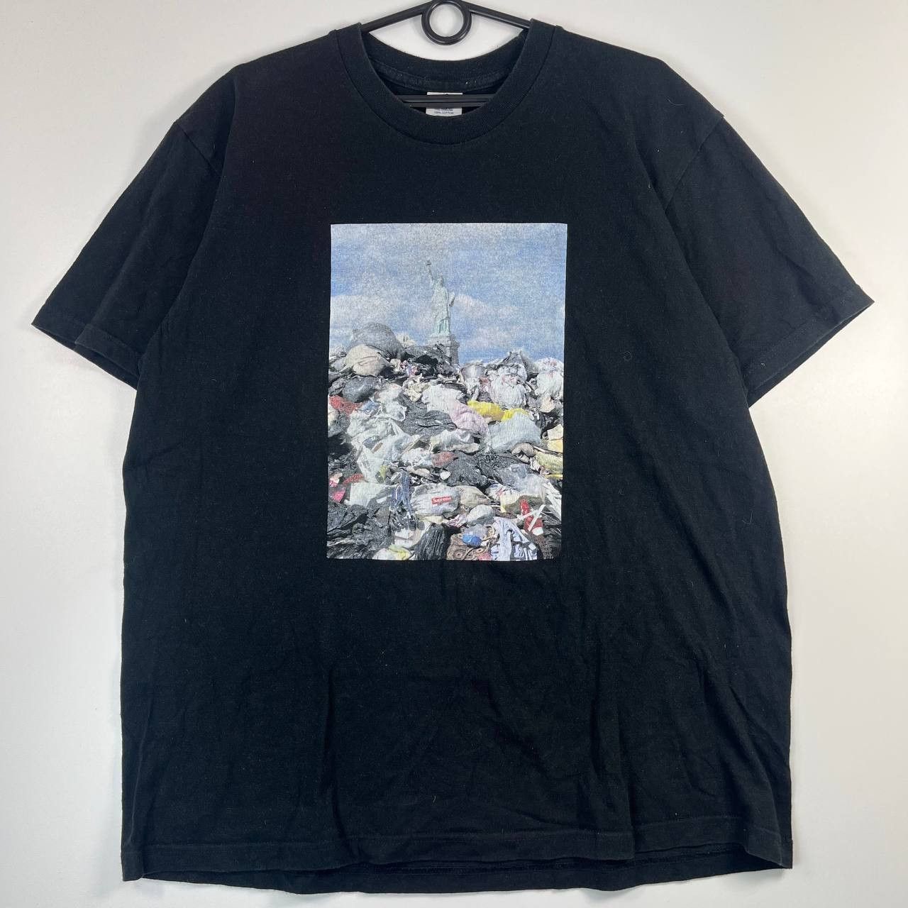 Supreme Supreme Liberty Trash Photo T Shirt Mens Size L Size US L / EU 52-54 / 3 - 1 Thumbnail