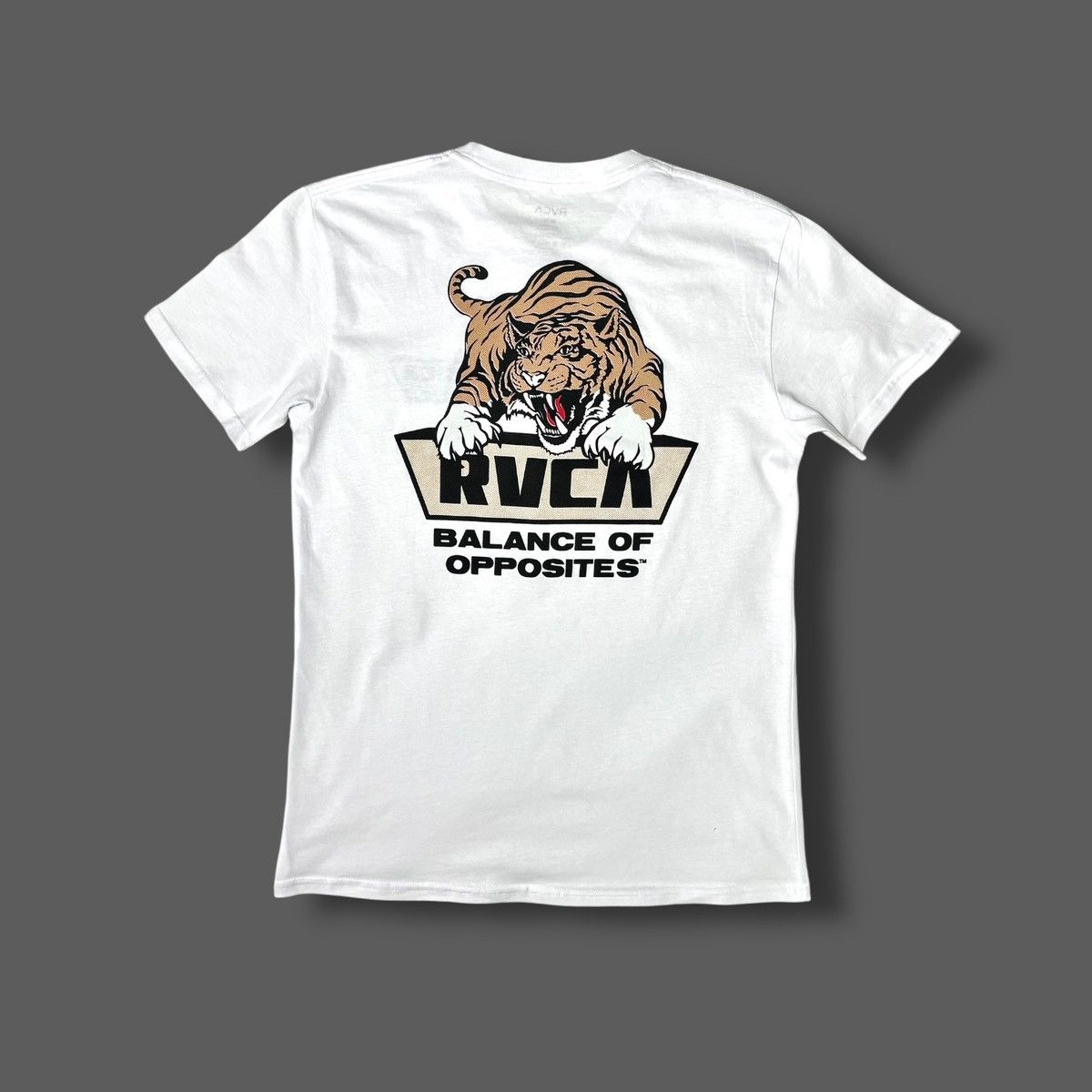 RVCA RVCA Men’s White Tiger Graphic Short Sleeve T-Shirt Sz M Size US M / EU 48-50 / 2 - 6 Thumbnail