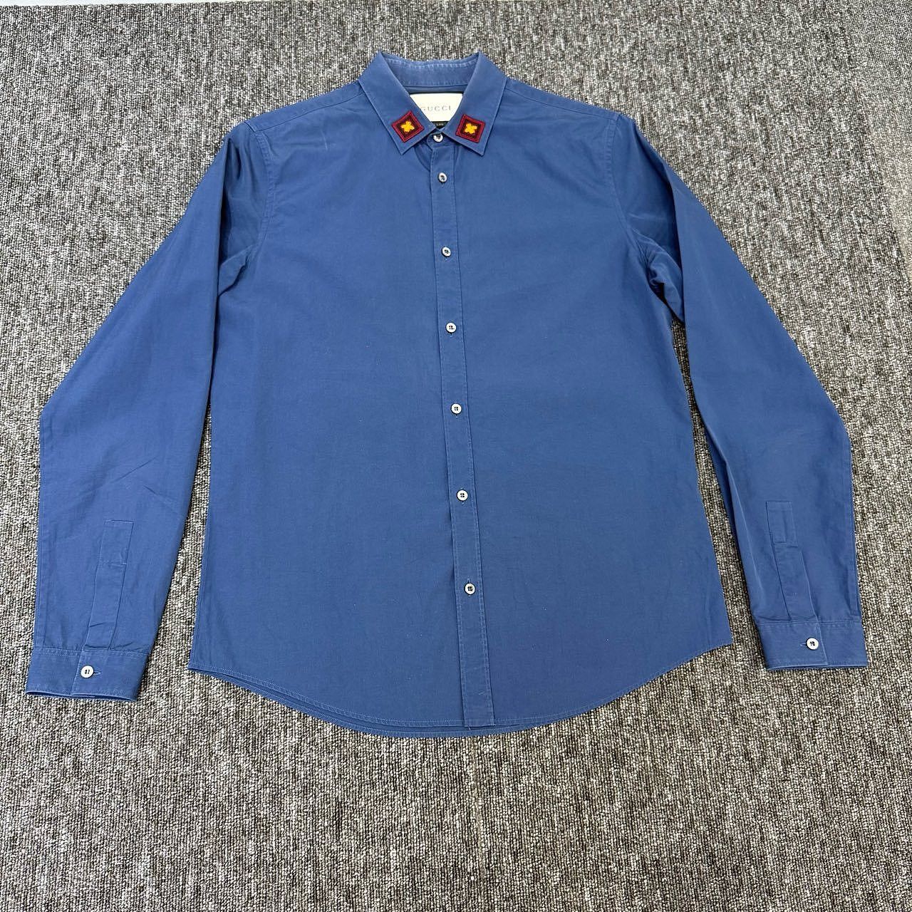 Gucci Gucci Bee Embroidered Button Up Shirt Size S Size US S / EU 44-46 / 1 - 1 Thumbnail