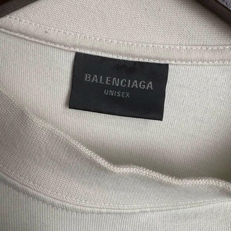 Balenciaga Balenciaga Apple Be Different embroidered Logo washed shor Size US M / EU 48-50 / 2 - 3 Thumbnail