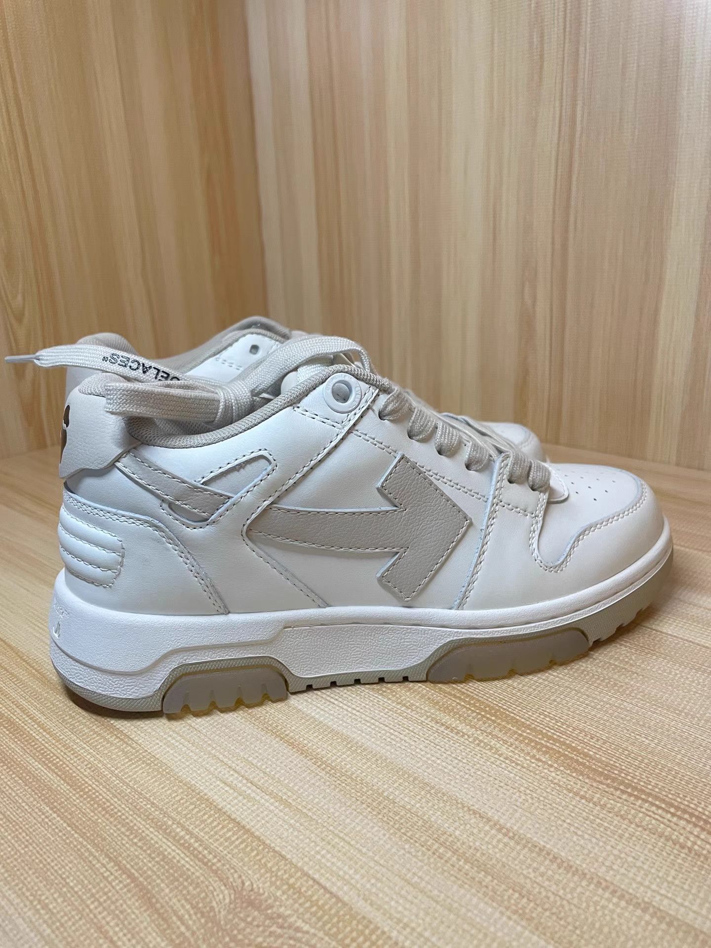 Off-White OFF WHITE “Out Of Office” (OOO) Sneakers K6 Size US 5 / IT 35 - 3 Thumbnail