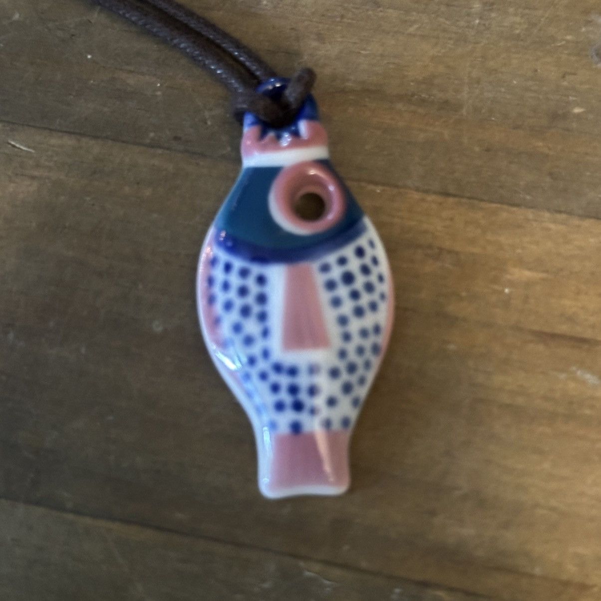 Vintage Vintage porcelain fish pendant cord necklace Size ONE SIZE - 3 Thumbnail