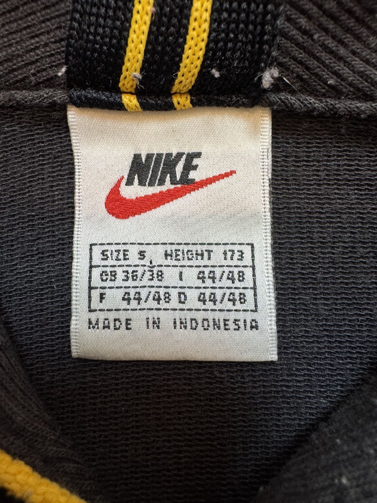 Nike Vintage jersey Nike Borussia Dortmund football rare 90’s Size US S / EU 44-46 / 1 - 7 Thumbnail