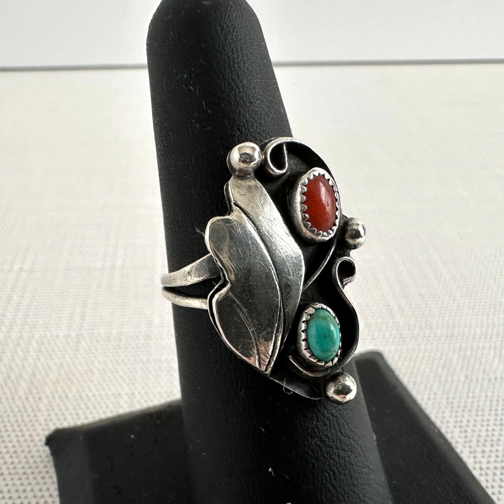 Native Native American Navajo Sterling Silver Turquoise and Coral R Size ONE SIZE - 5 Thumbnail