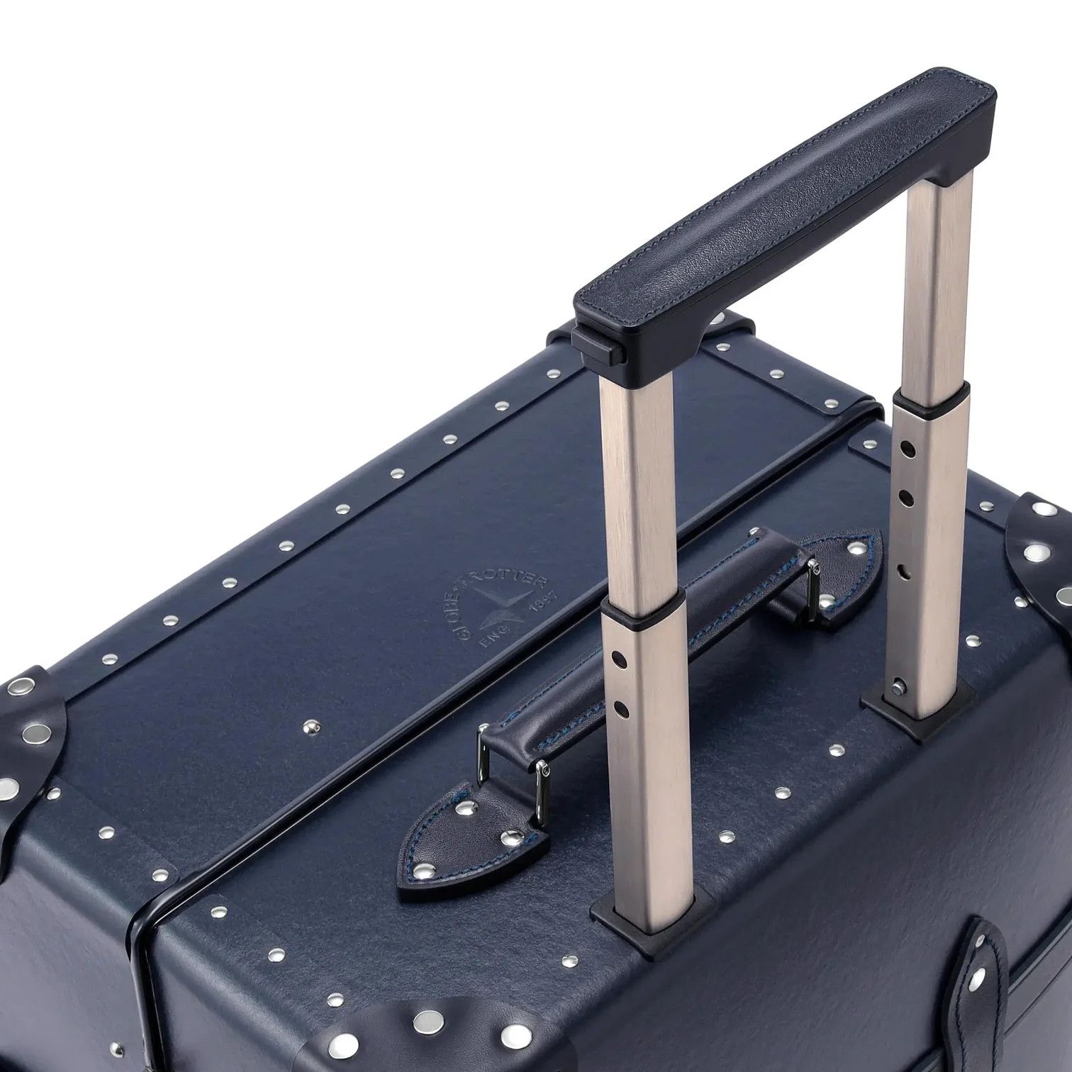 Globe-Trotter o1sim0925 Size: OS / Medium Check-In - 4 Wheels in Navy Size ONE SIZE - 6 Thumbnail