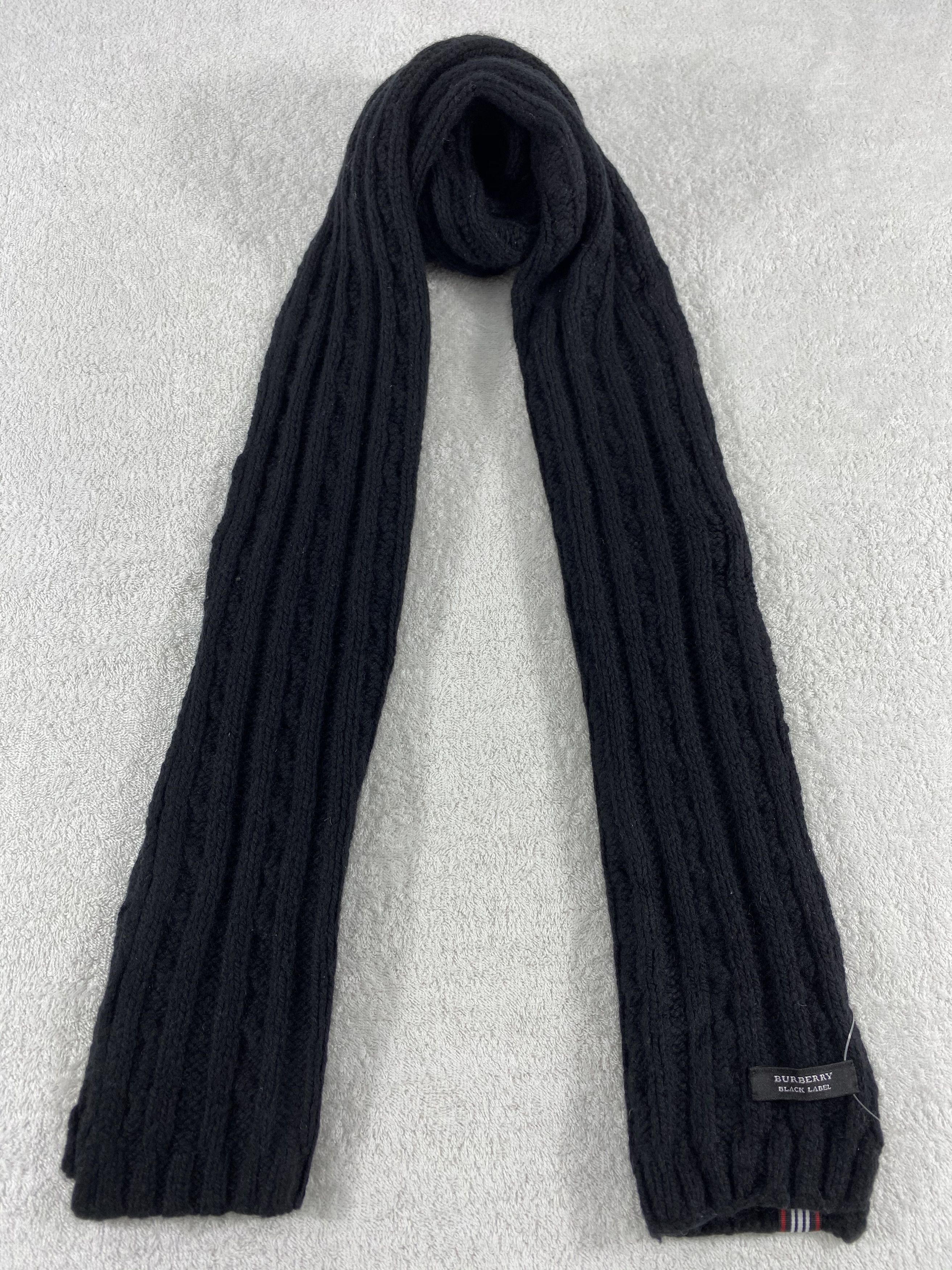 Burberry Vintage Burberry Scarf/Muffler/Neckwear MF809 Size ONE SIZE - 1 Thumbnail
