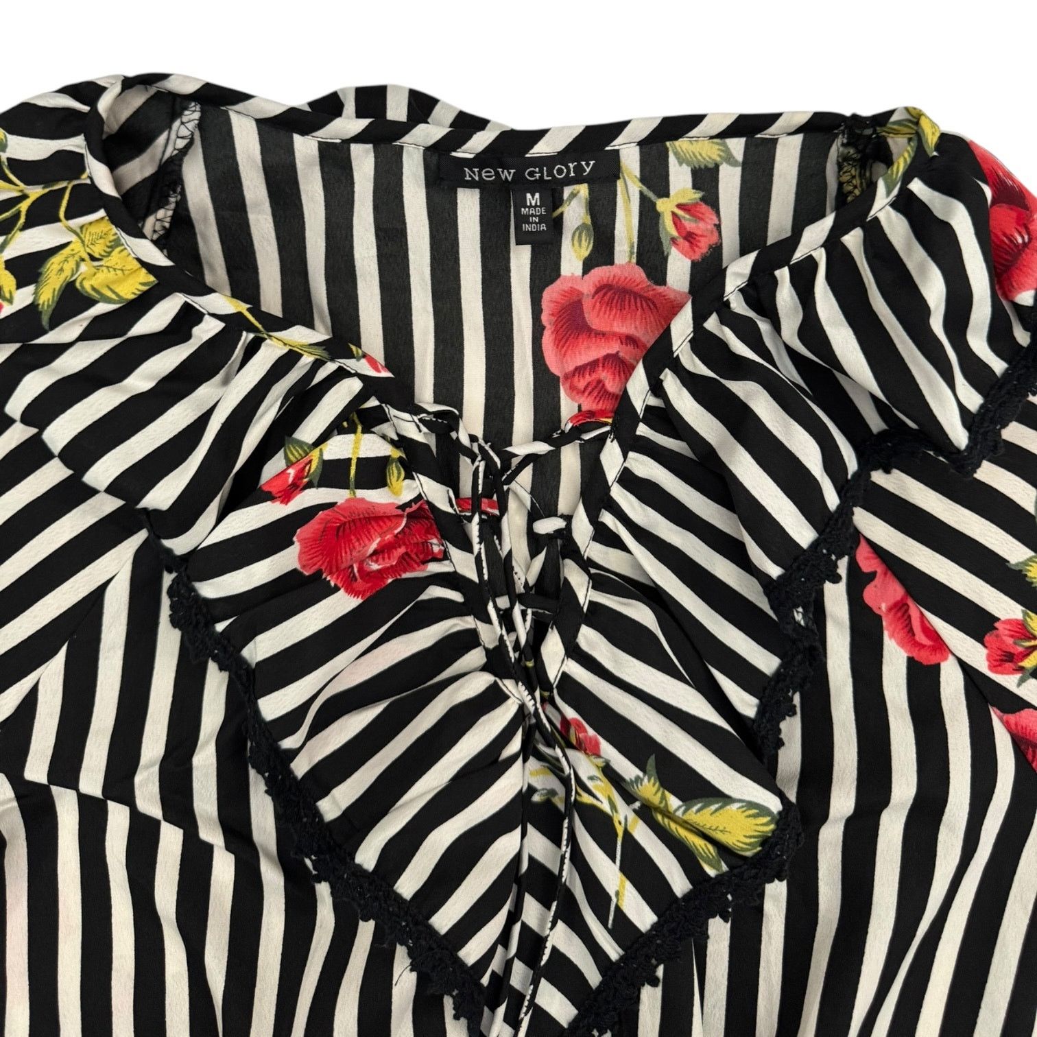 Other New Glory Black & White Striped Blouse w/Roses Medium Size M / US 6-8 / IT 42-44 - 2 Thumbnail
