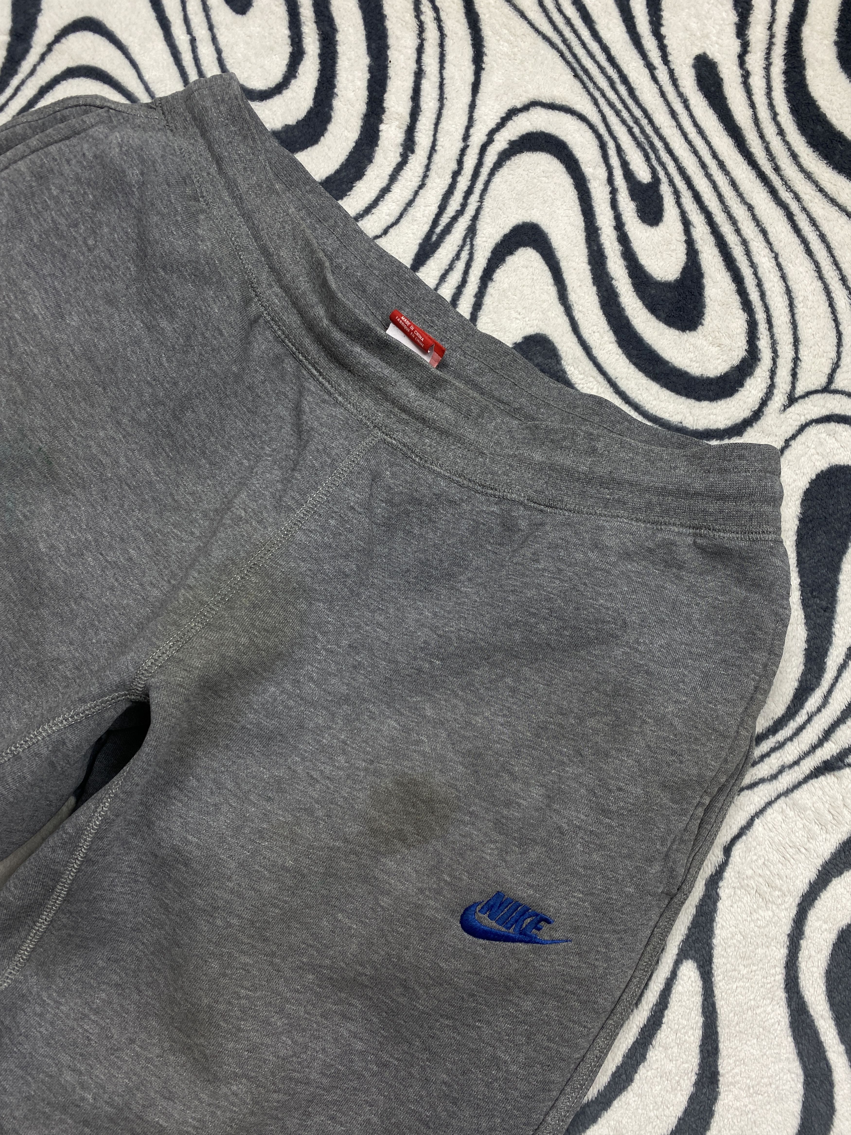Nike Nike Mens Baggy Sweatpants Y2K Pants Size US 34 / EU 50 - 2 Thumbnail