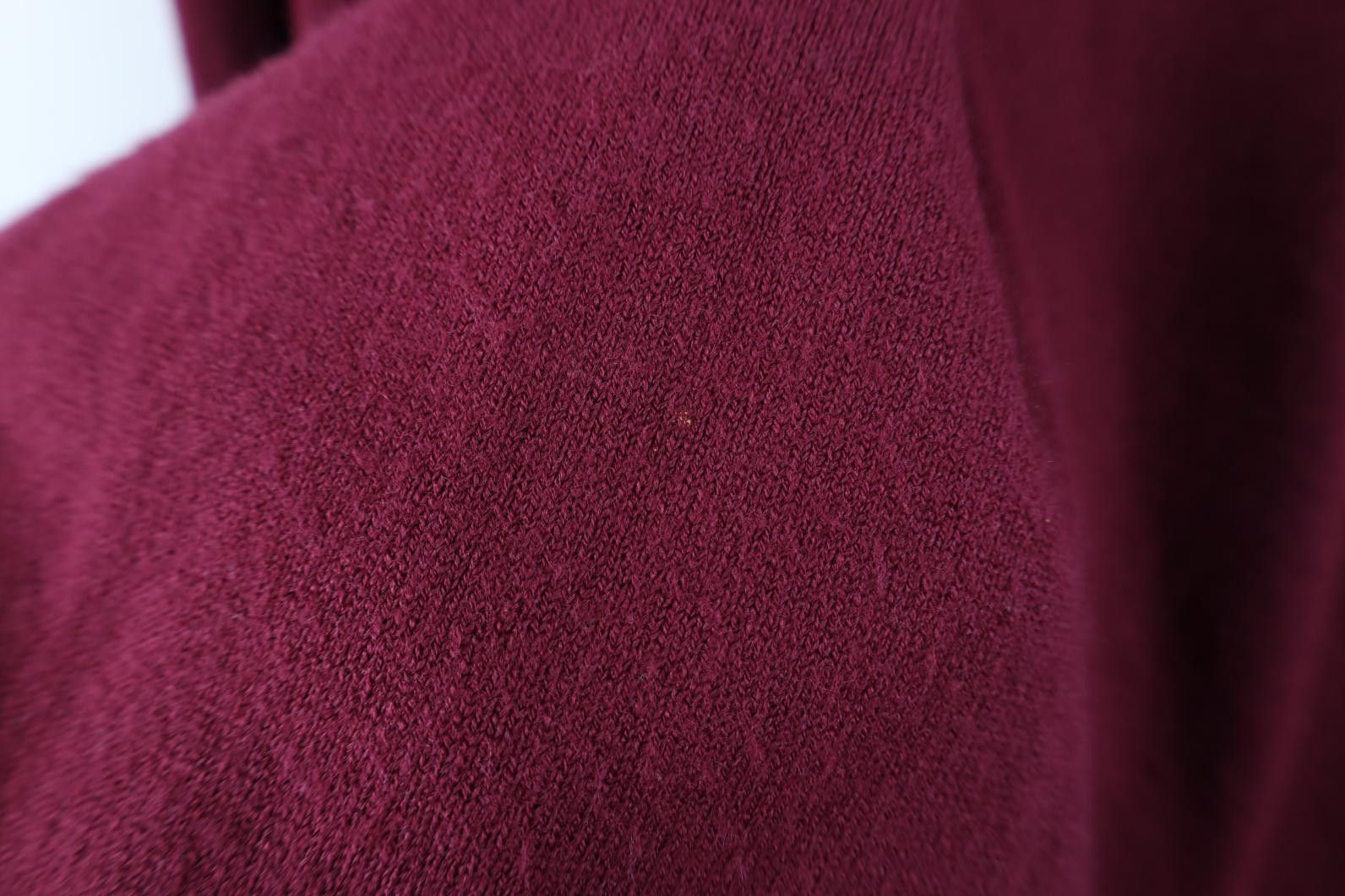 Vintage Vintage 70s Streetwear Soft Knit V-Neck Sweater Maroon USA Size US L / EU 52-54 / 3 - 4 Thumbnail