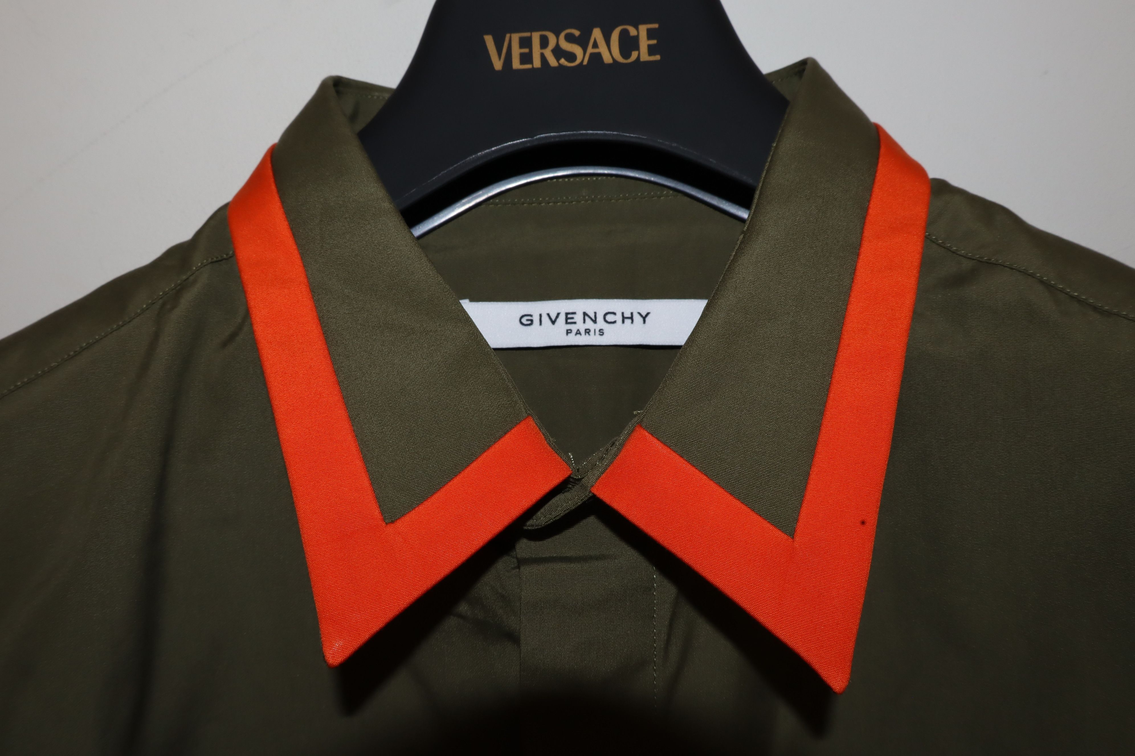 Givenchy *brand new* contrast band shirt Size US S / EU 44-46 / 1 - 5 Thumbnail