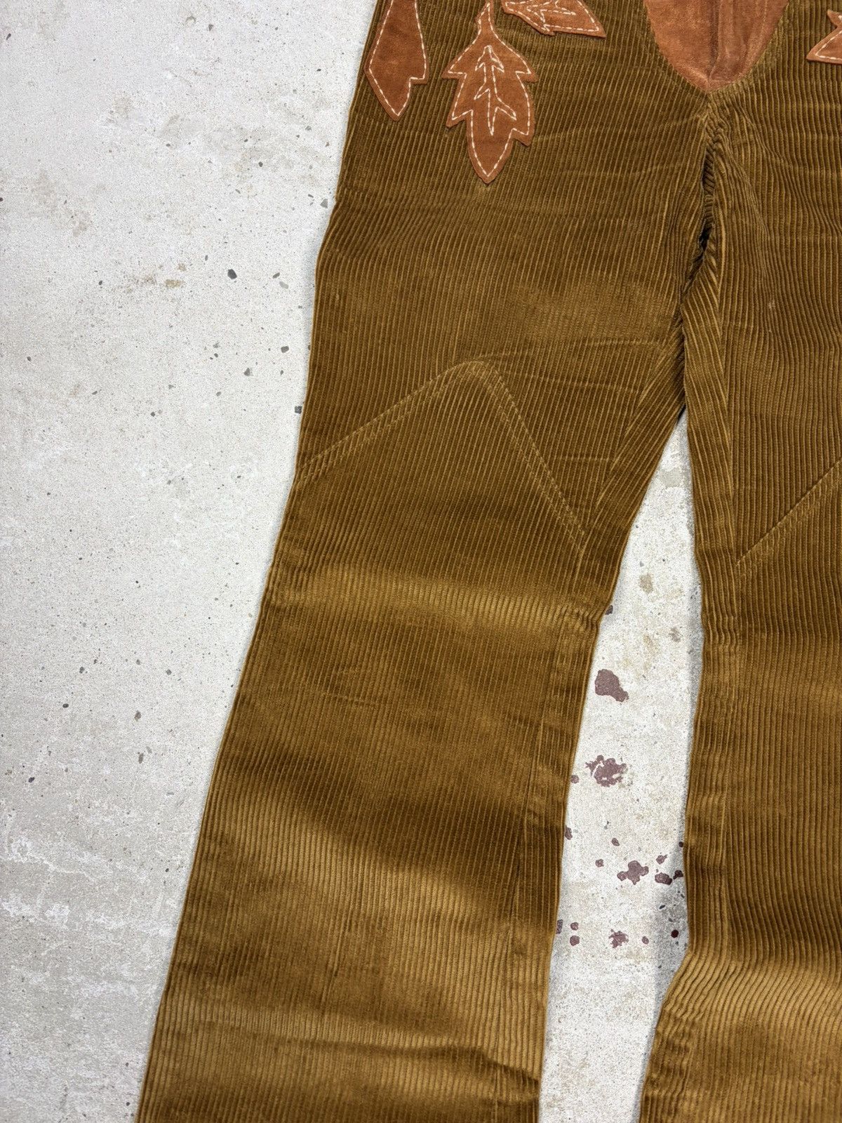 Dolce & Gabbana 2000s Dolce & Gabbana Corduroy Bootcut Pants Suede Leaves Size 30" / US 8 / IT 44 - 5 Thumbnail