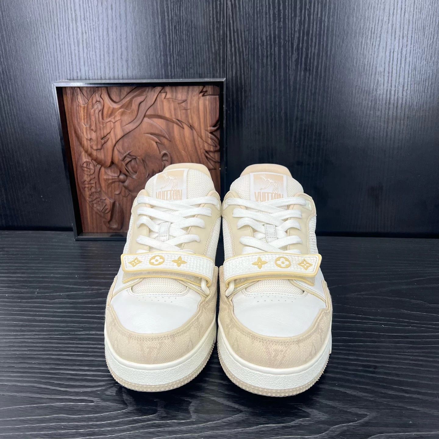 Louis Vuitton LV Trainer Cream White Velcro Strap US7/EUR41 Mint Size US 7 / EU 40 - 4 Thumbnail
