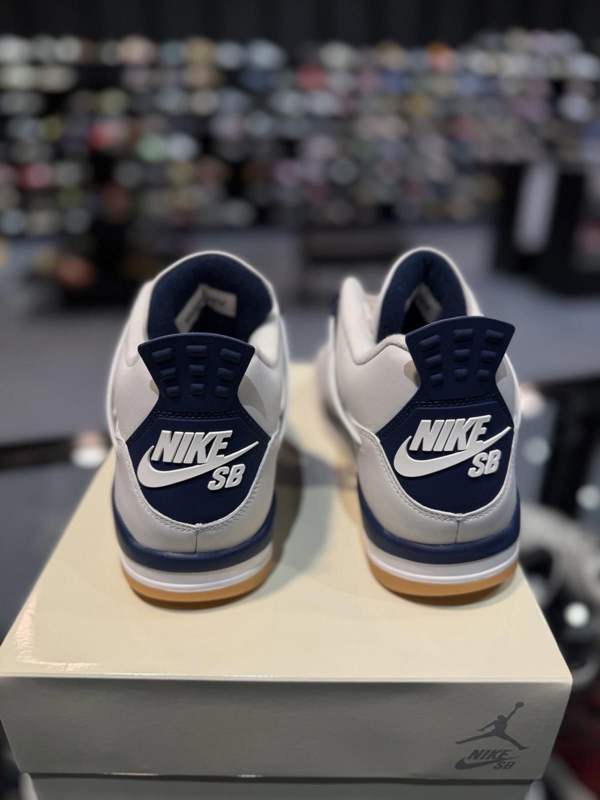 Jordan Brand Size 10.5 Mens - Nike SB x Air Jordan 4 Retro SP Navy Size US 10.5 / EU 43-44 - 5 Thumbnail