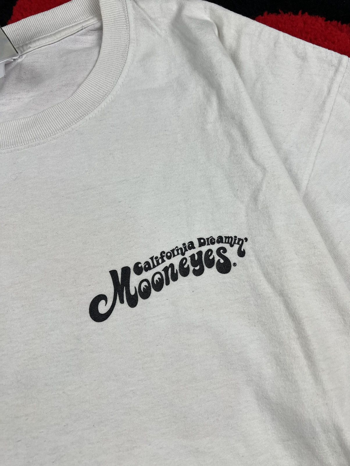 Vintage Vintage Mooneyes Sun California Dreamin Y2K Tee Shirt Size US XL / EU 56 / 4 - 9 Thumbnail