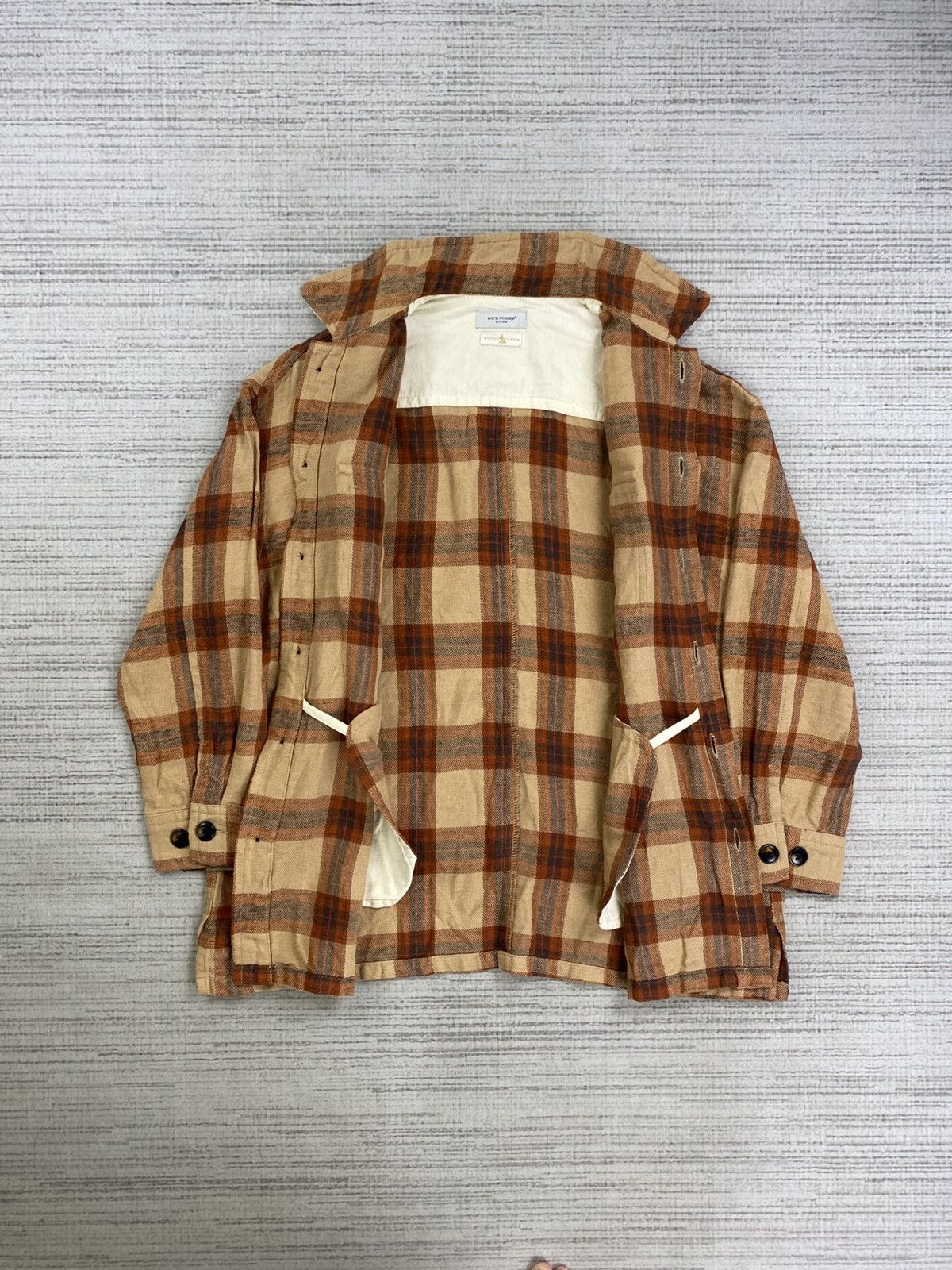Flannel × Japanese Brand × Vintage Vintage Back Number Brown Checked Flannel Size US L / EU 52-54 / 3 - 6 Thumbnail