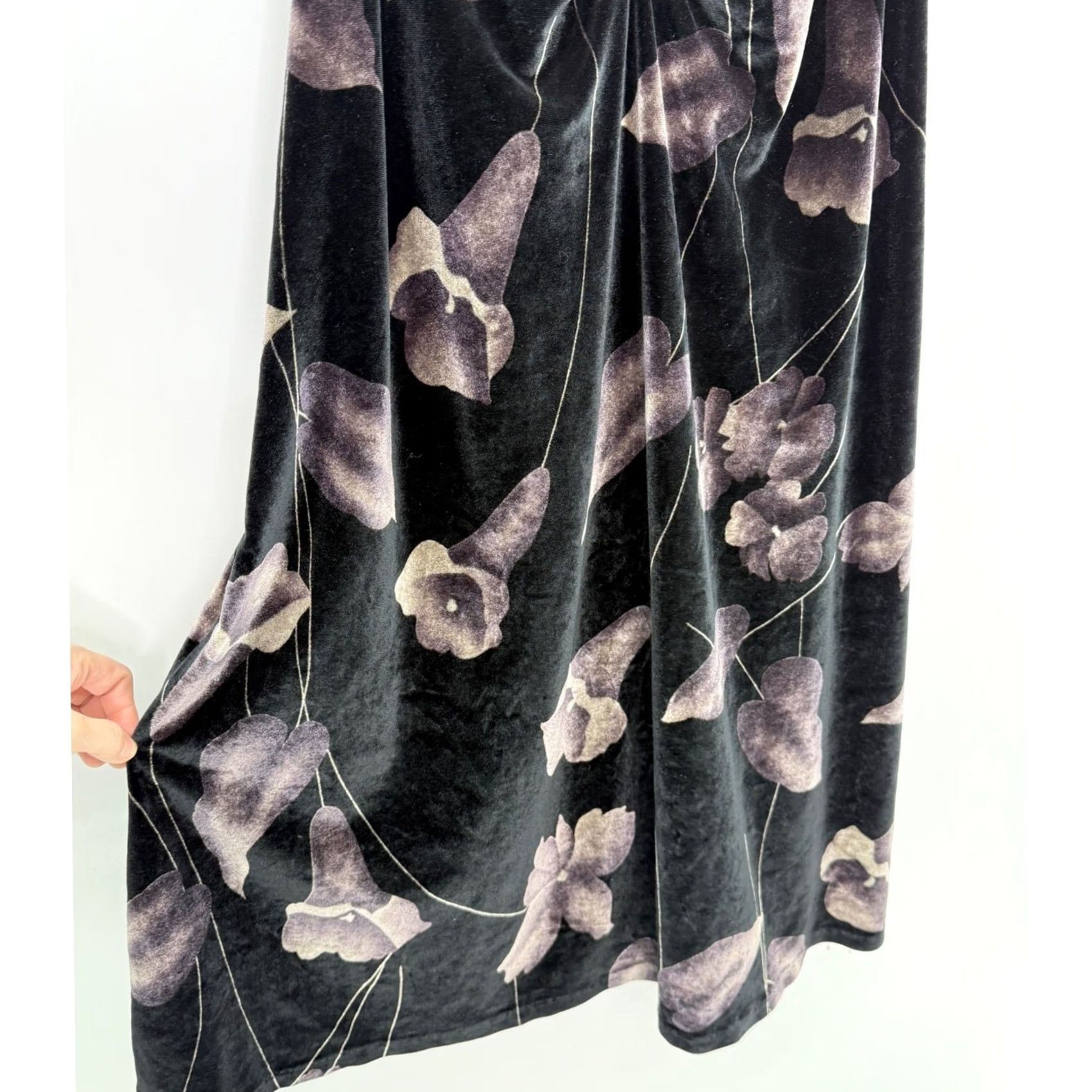 Avenue Avenue Dress Womens 14/16 Black Women Plus Size Velvet Floral Print Cami Slip Goth Size XL / US 12-14 / IT 48-50 - 4 Thumbnail