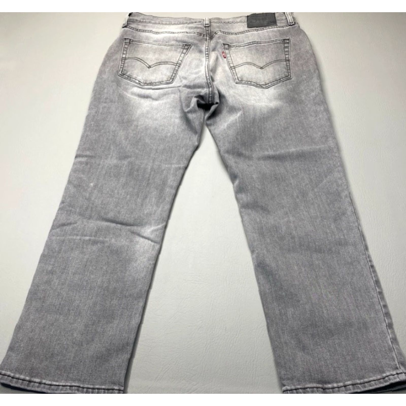 Levi's VINTAGE: Levi's 541 Jeans Mens 34x30 Grey Denim Athletic Taper Fit Distressed 8395 Size US 34 / EU 50 - 3 Thumbnail