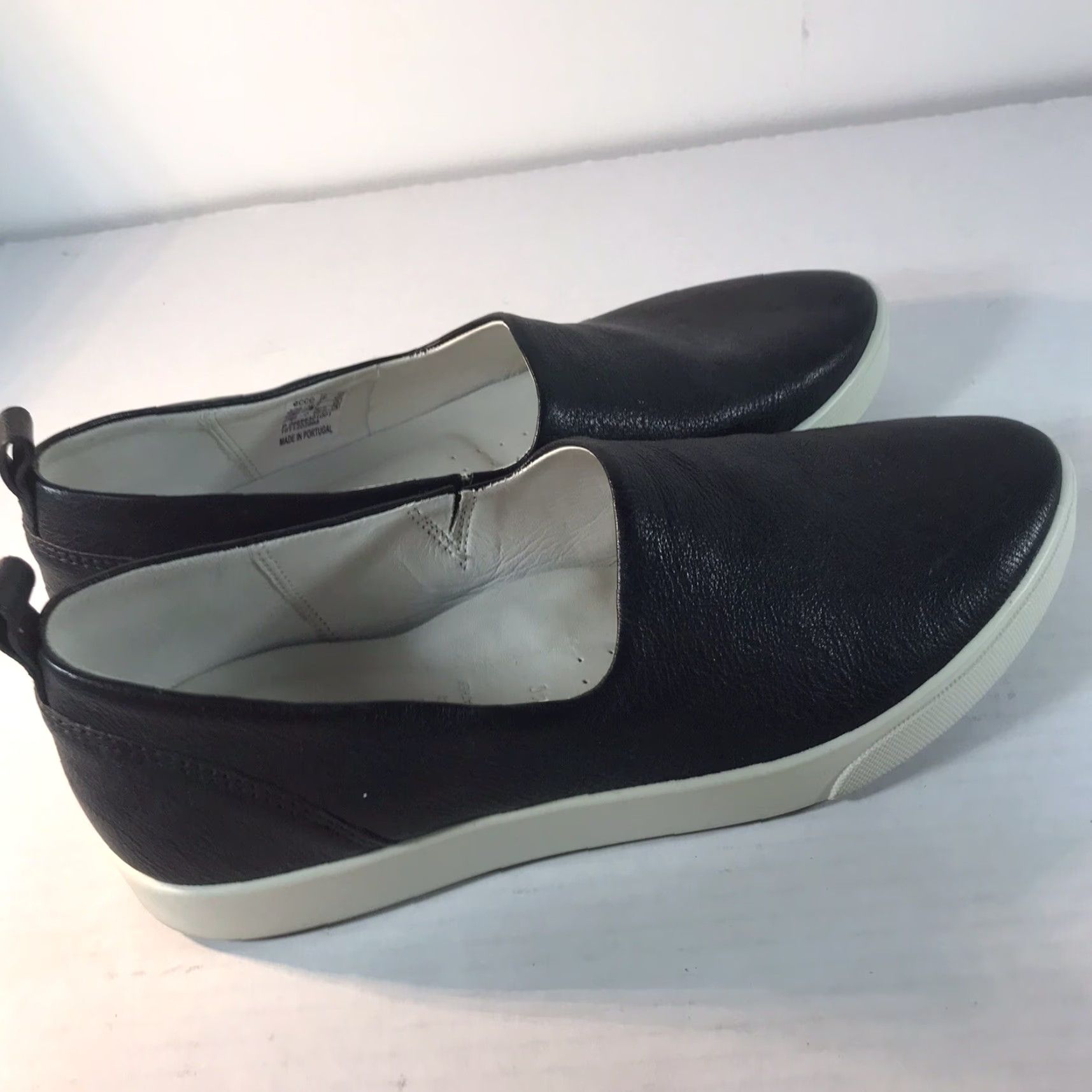 Ecco Ecco Women's Leather Loafers Slip On Flat Size 9 Black Casual Travel Workwear Size US 9 / IT 39 - 2 Thumbnail