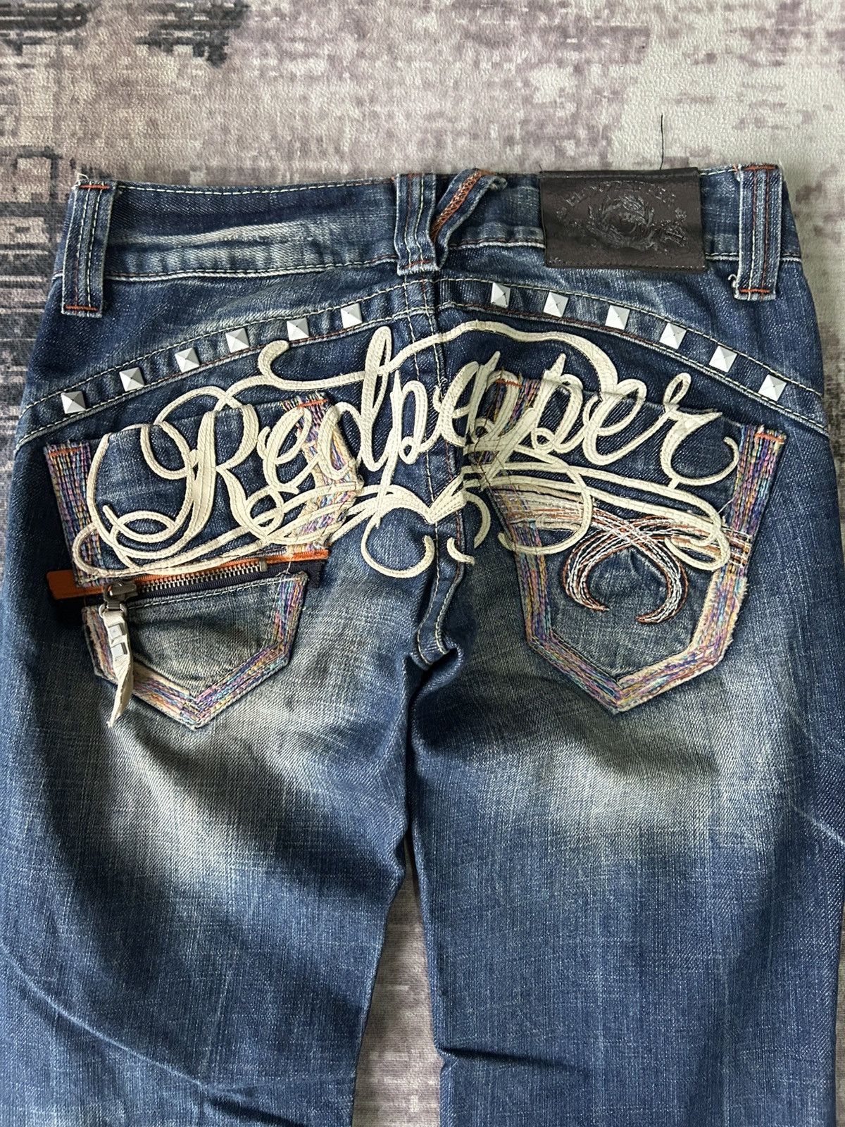 Ed Hardy Y2K Red Pepper Washed Flared Jeans Size 28" / US 6 / IT 42 - 1 Thumbnail