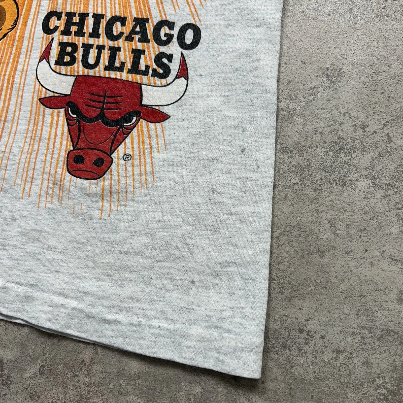 NBA × Vintage CHICAGO BULLS SLAMMIN SUPERHIRO 1994 CHANGES SPORTS T-SHIRT Size US L / EU 52-54 / 3 - 9 Thumbnail