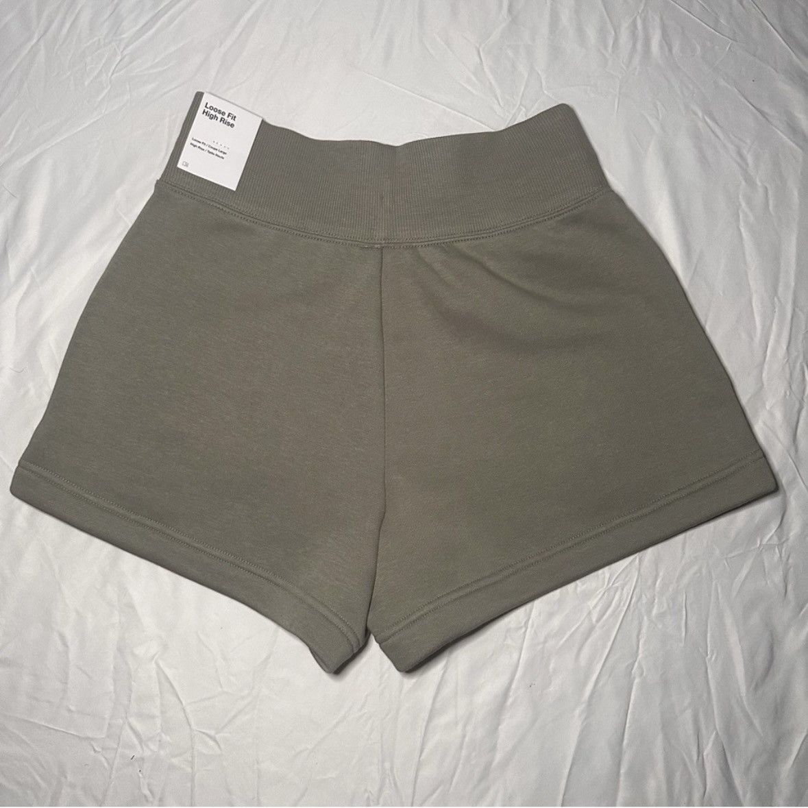 Nike Nike Women’s Green High-Waisted Fleece Shorts Size 28" / US 6 / IT 42 - 3 Thumbnail