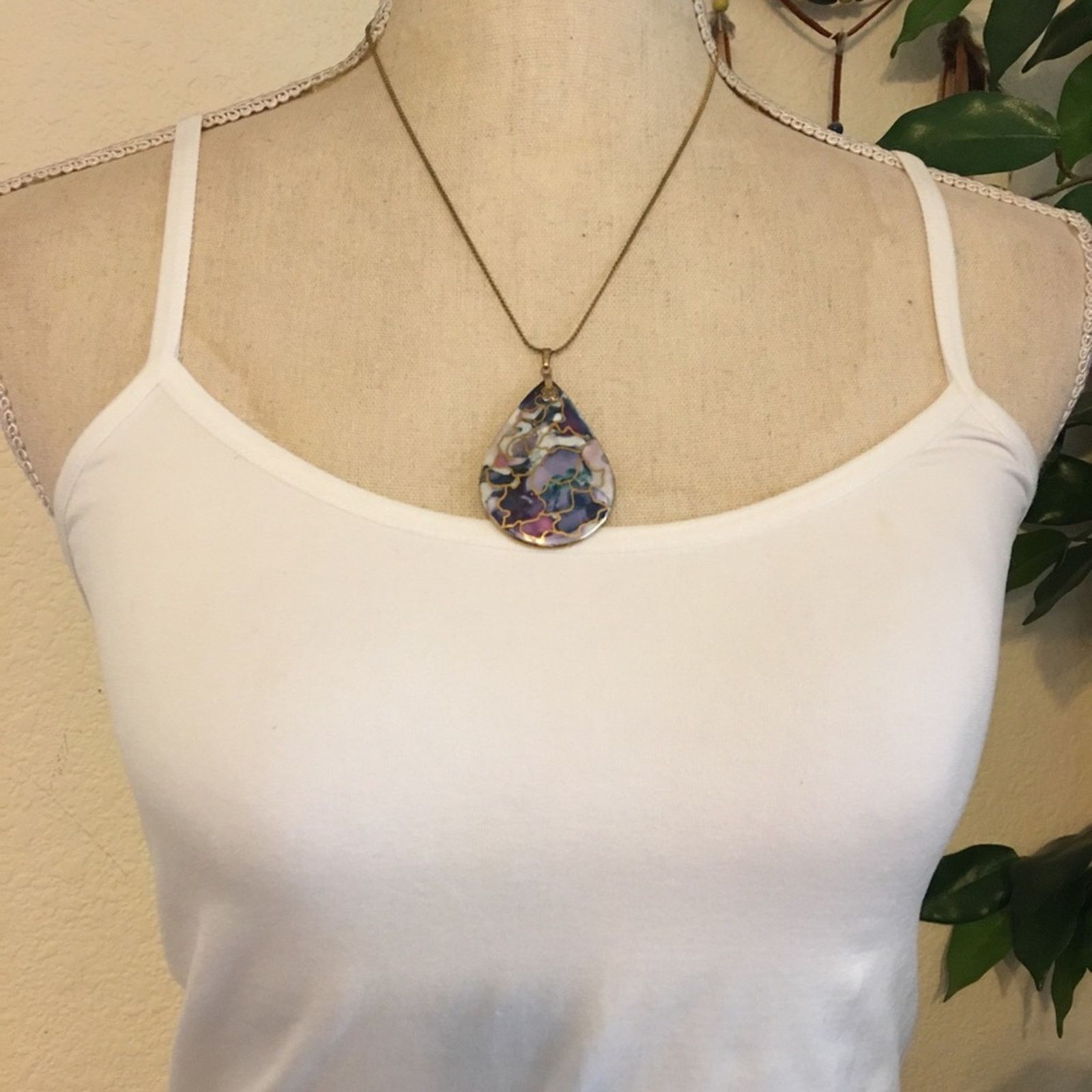 Vintage Vintage hand painted ceramic pendant on chain Size ONE SIZE - 3 Thumbnail