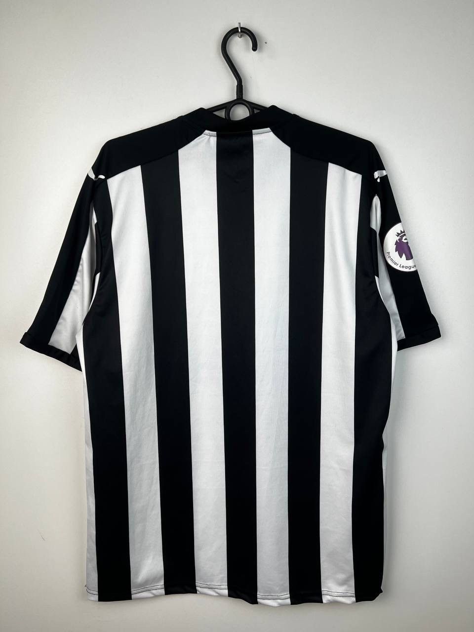 Puma New Castle Puma football t-shirts size L Size US L / EU 52-54 / 3 - 2 Thumbnail
