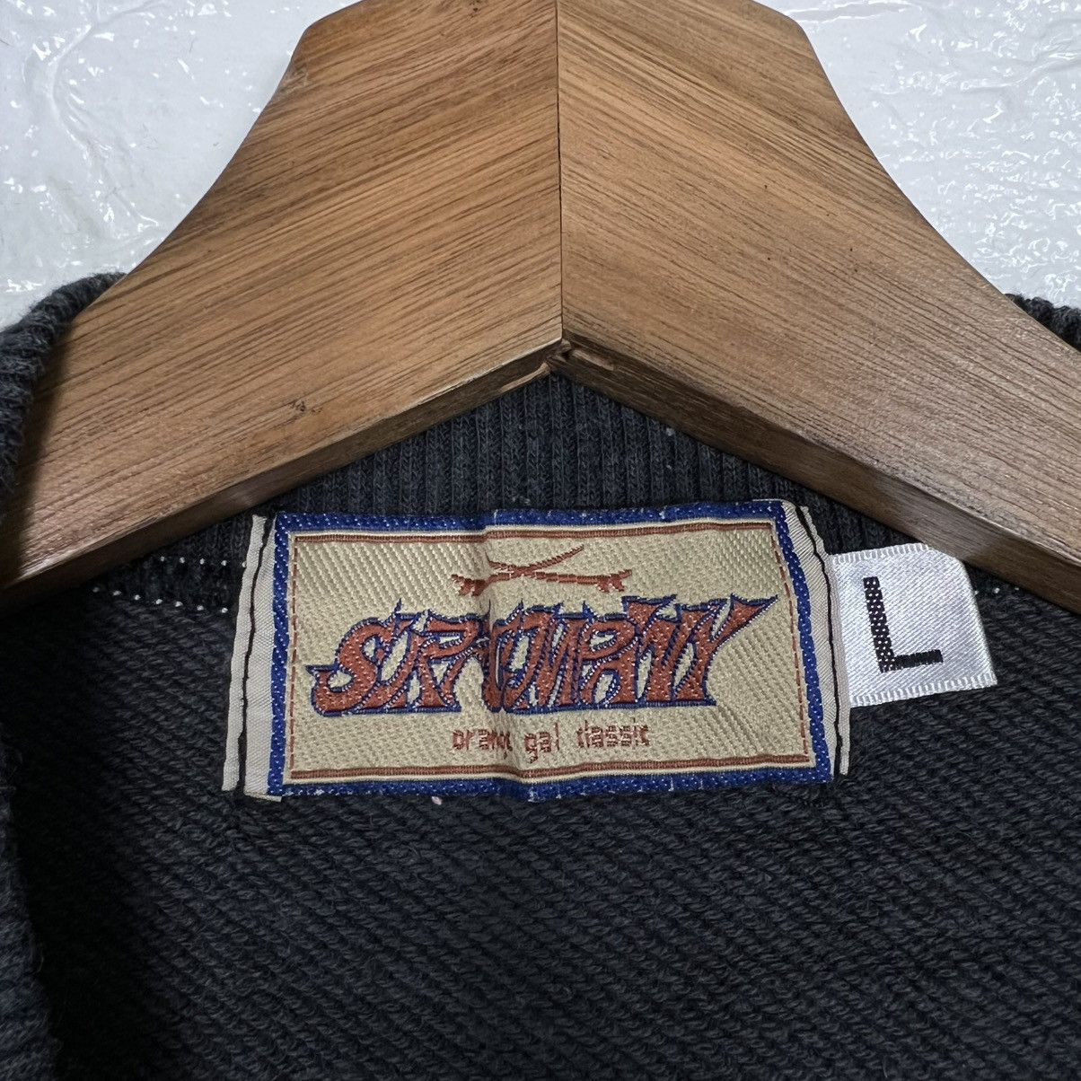 Japanese Brand SURF COMPANY Small Logo Tee #4172-C191 Size US L / EU 52-54 / 3 - 9 Thumbnail