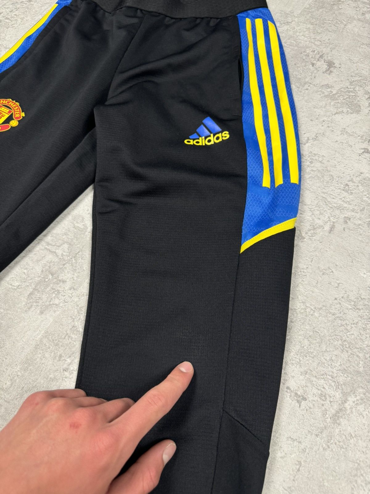 Adidas Adidas Manchester United Training Jersey Track Suit Size XS Size US XS / EU 42 / 0 - 19 Thumbnail
