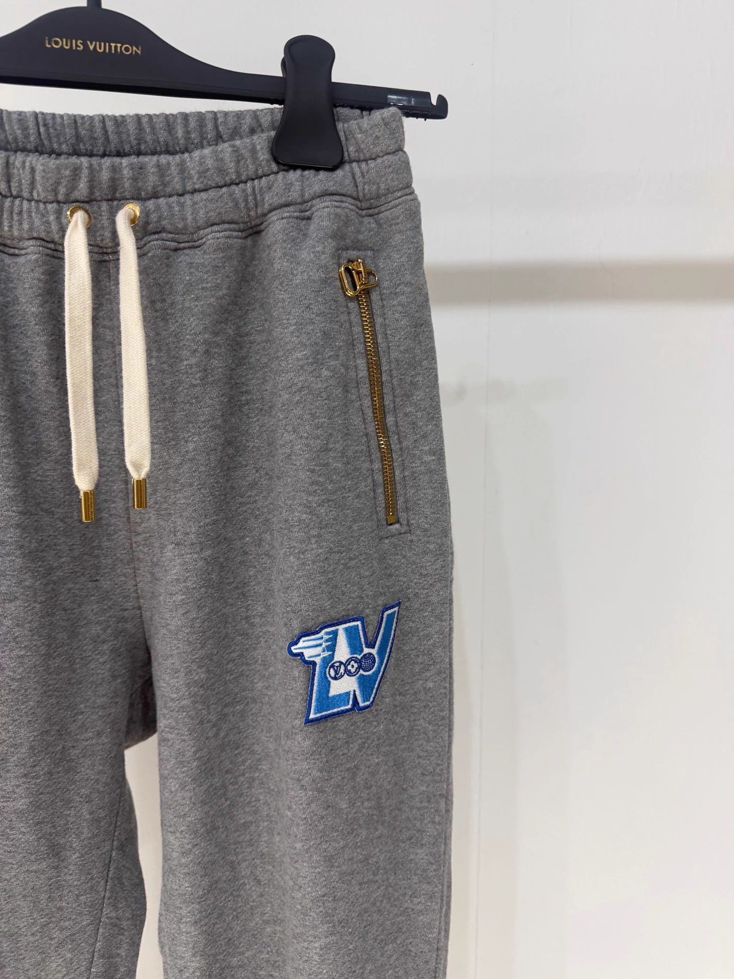 Louis Vuitton LV Embroidered Letter Sweatpants 99 New S Size 25" / US 0 / IT 36 - 3 Thumbnail
