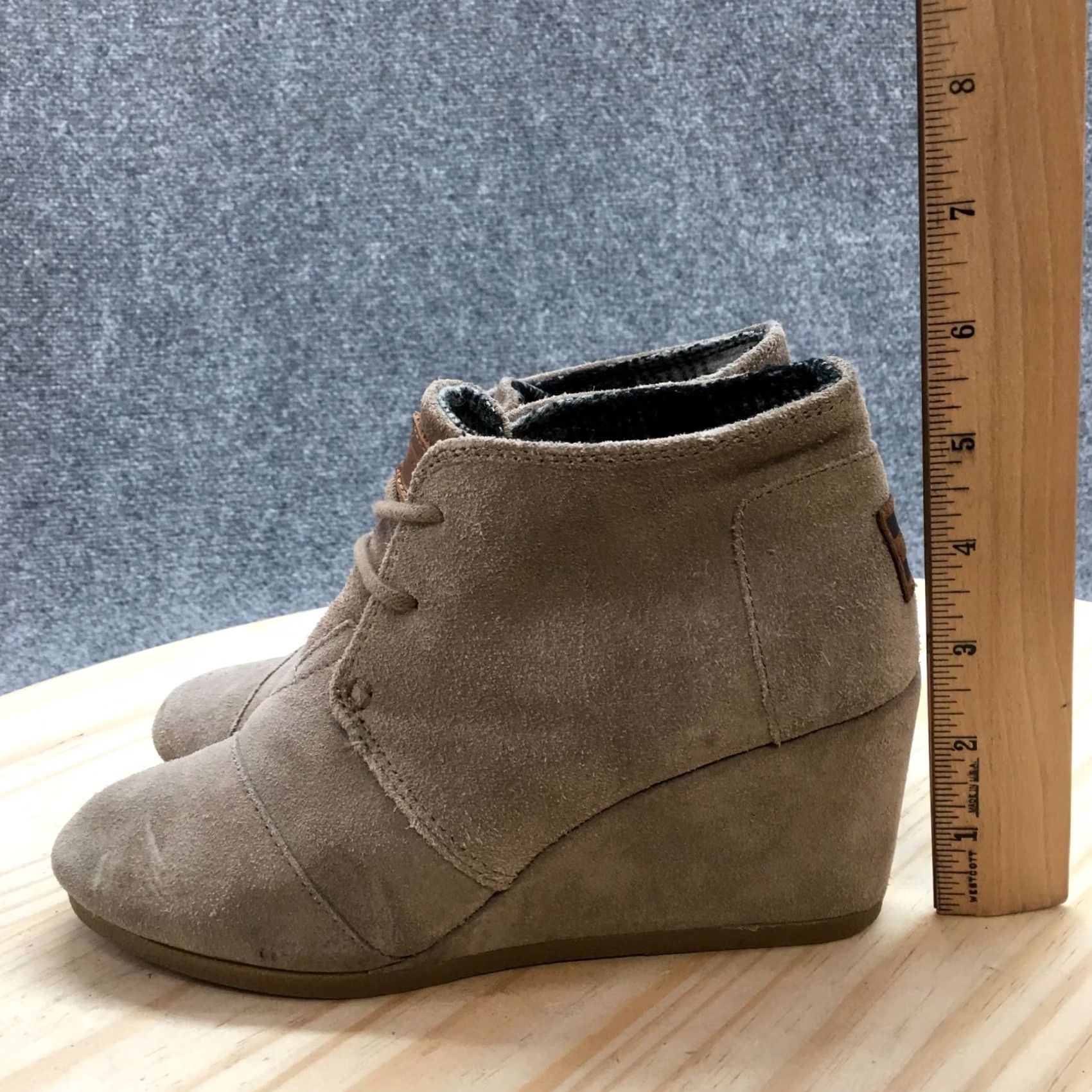 Toms TOMS Desert Wedge Ankle Bootie Boots Brown Suede Lace Up 6.5 Women’s Boot IE Size US 7 / IT 37 - 7 Thumbnail
