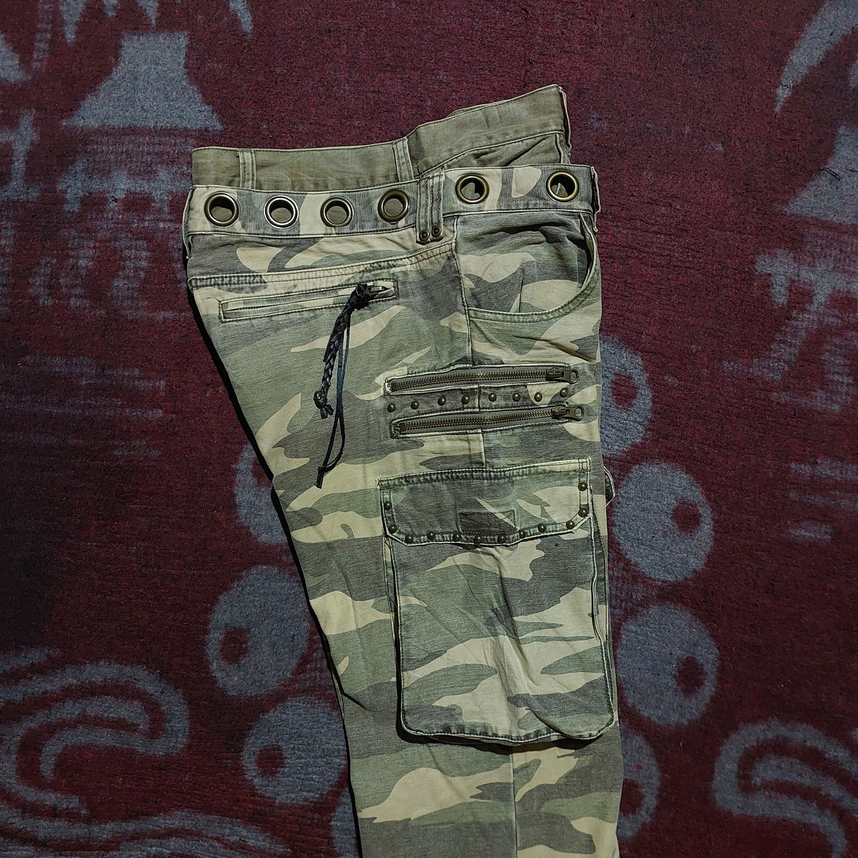 In The Attic 🔥rare In the attic camo double waist flare cargo pants Size US 32 / EU 48 - 8 Thumbnail