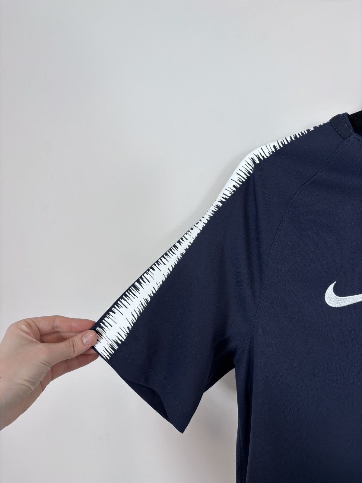 Nike Nike France National Team 2018/2019 Training Soccer Jersey Size US M / EU 48-50 / 2 - 8 Thumbnail