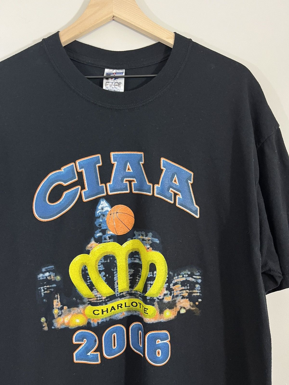 Vintage Vintage Faded Black Y2K Basketball Tournament 2000s Tee Size US XL / EU 56 / 4 - 2 Thumbnail