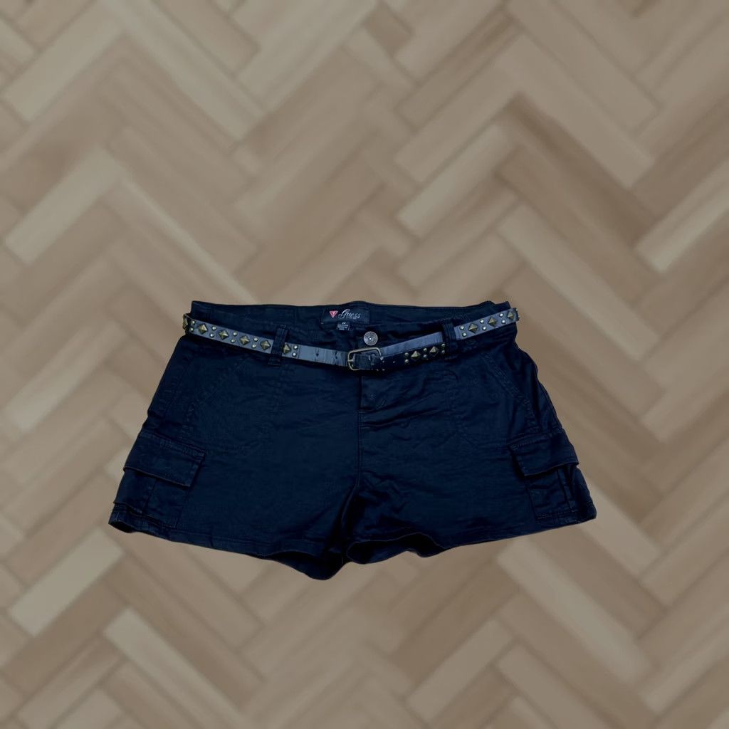 Guess VINTAGE GUESS Shorts Women 29 Black Stud Belt Y2K 2.5 Inseam 13184 Shorts Women 29 Black Y2K 2.5 Inseam Size 29" - 1 Thumbnail