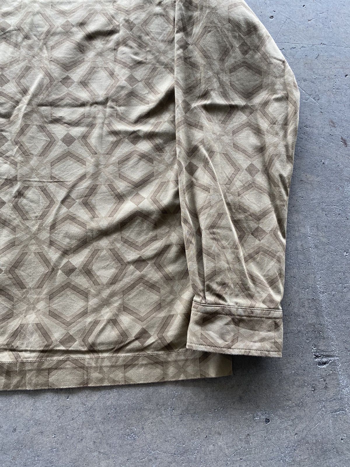 White Mountaineering White Mountaineering Pattern Shirt Size US M / EU 48-50 / 2 - 10 Thumbnail